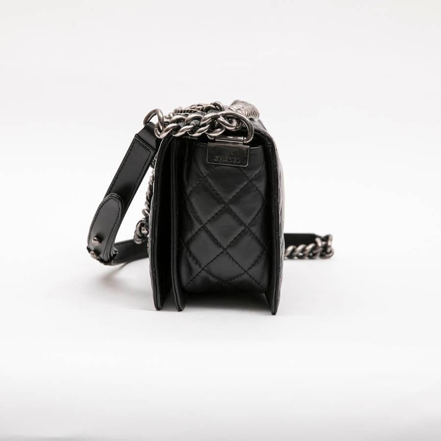 chanel enchained bag
