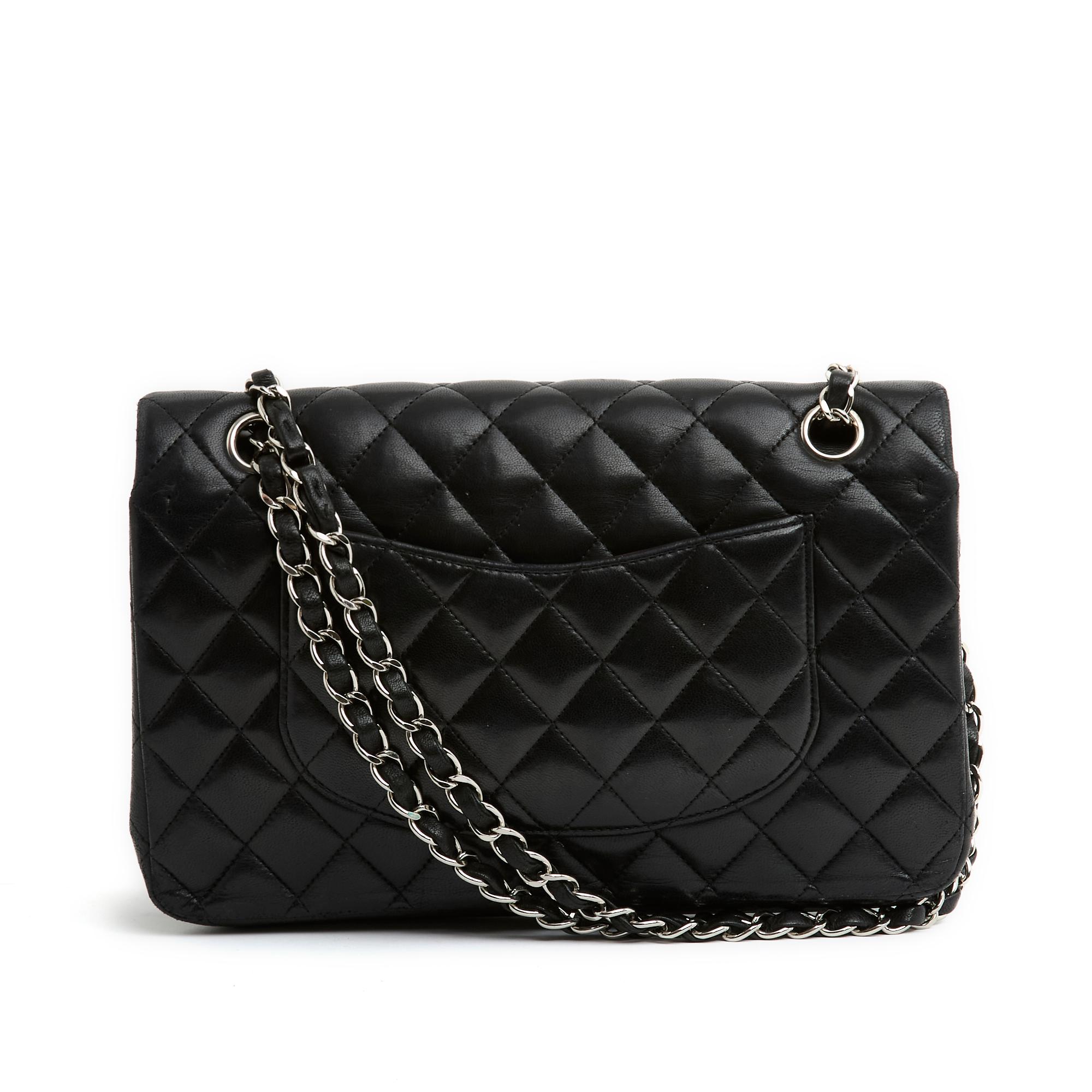 Chanel Bag Classique Double Flap Leather Black 25 cm  In Good Condition In PARIS, FR