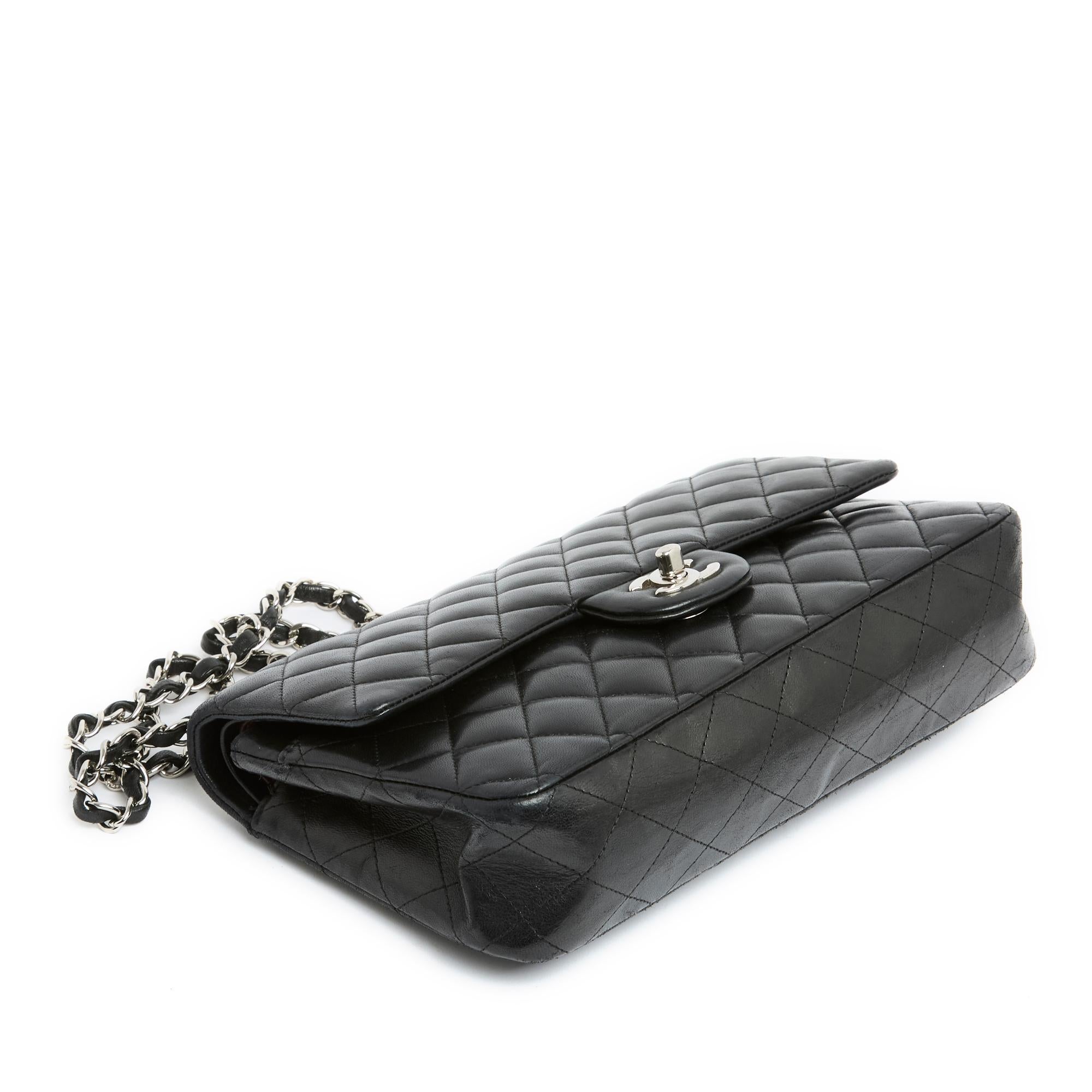 Women's or Men's Chanel Bag Classique Double Flap Leather Black 25 cm 