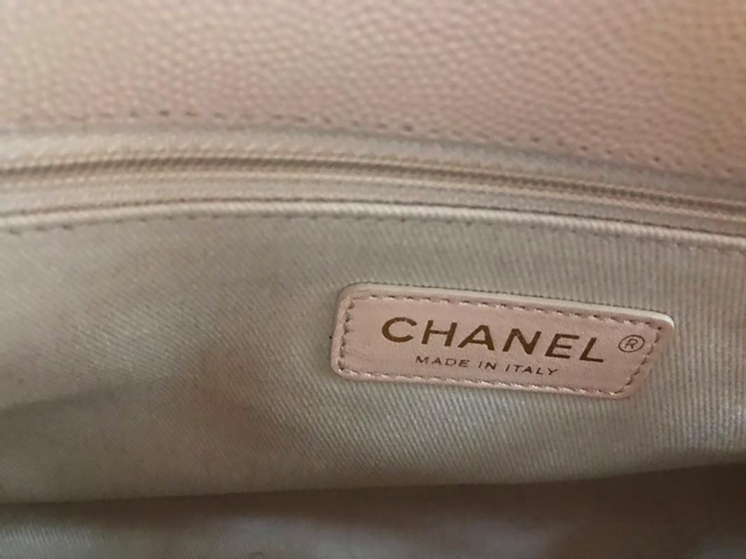Women's Chanel Bag Coco Handle Medium Caviar Leather Beige and handle Burgundy