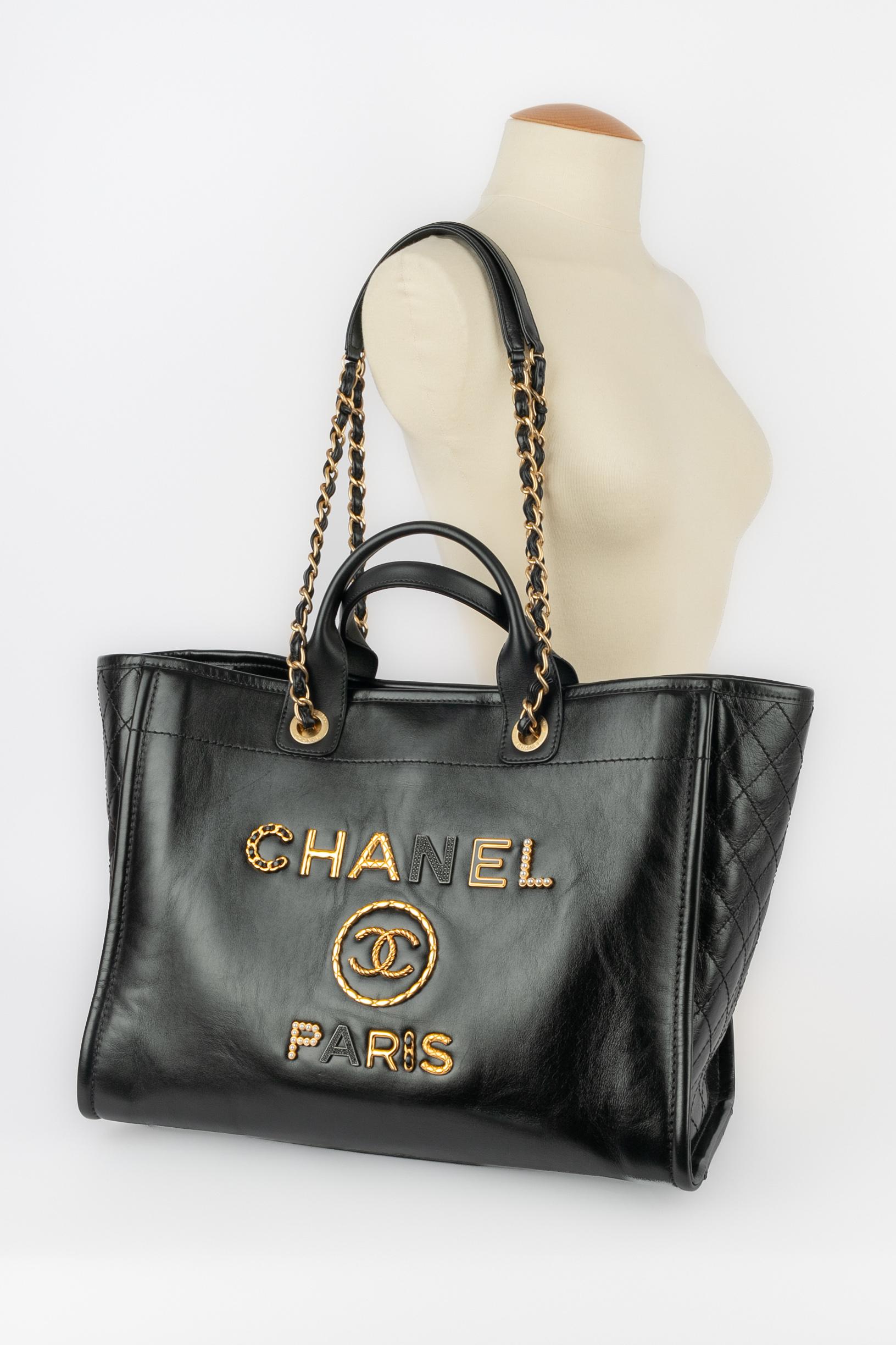 Chanel bag 'Deauville' 2020 5