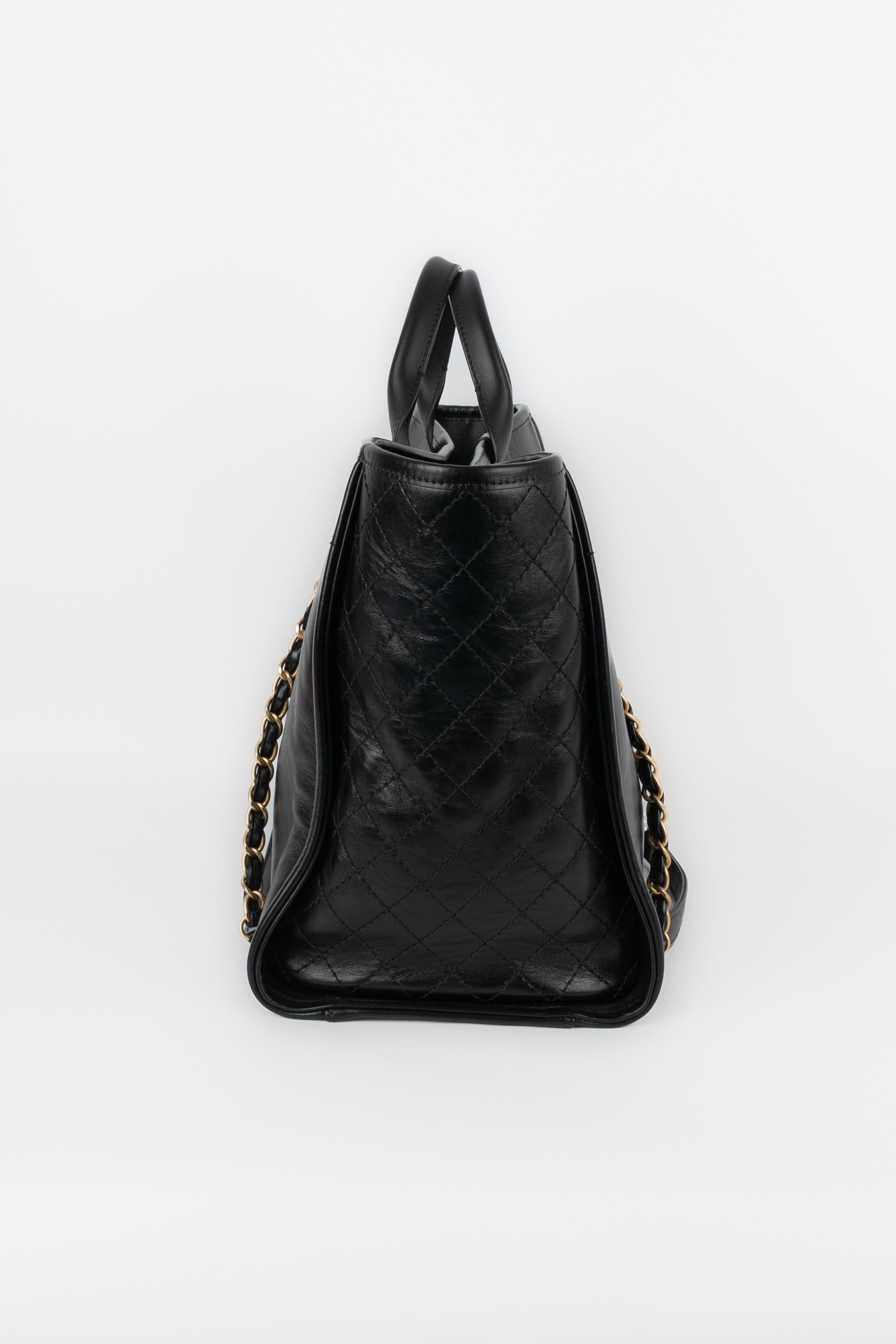 Black Chanel bag 'Deauville' 2020