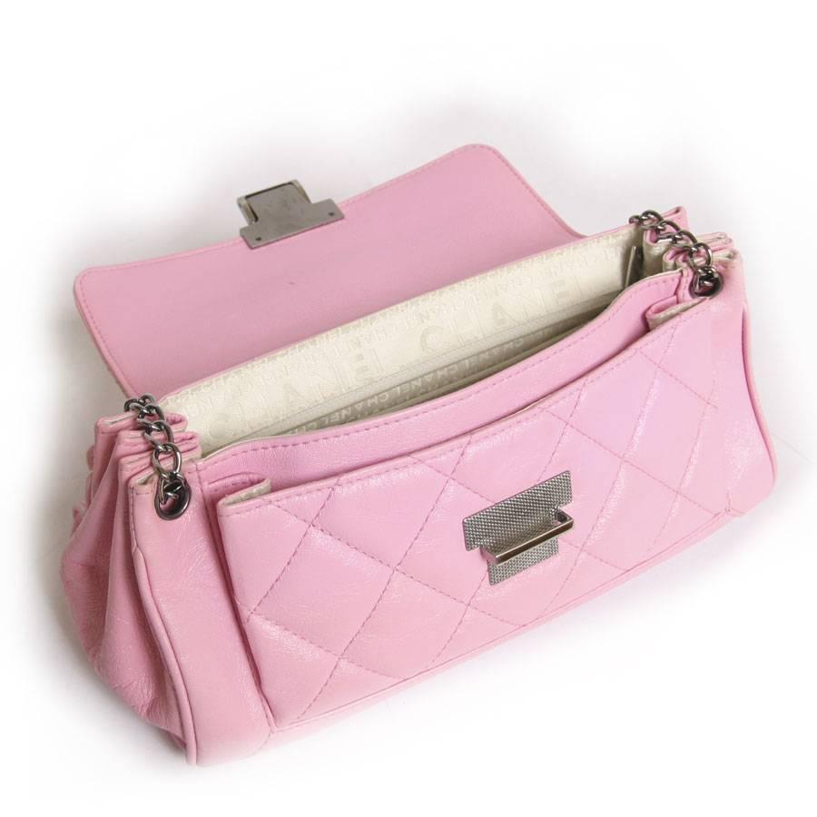 Chanel Bag in Aged Pink Leather 4
