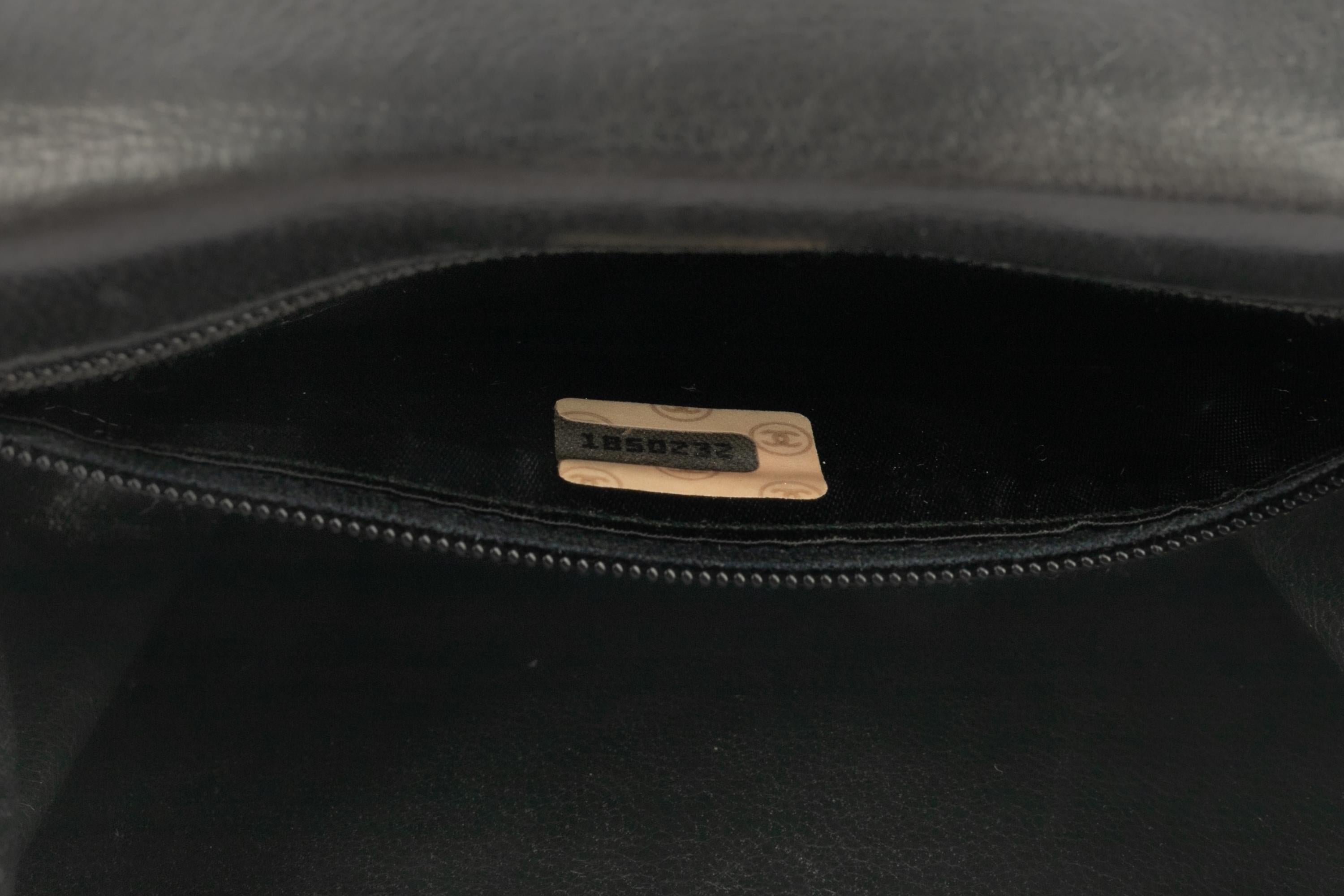 Chanel bag jewelry 1990s For Sale 7