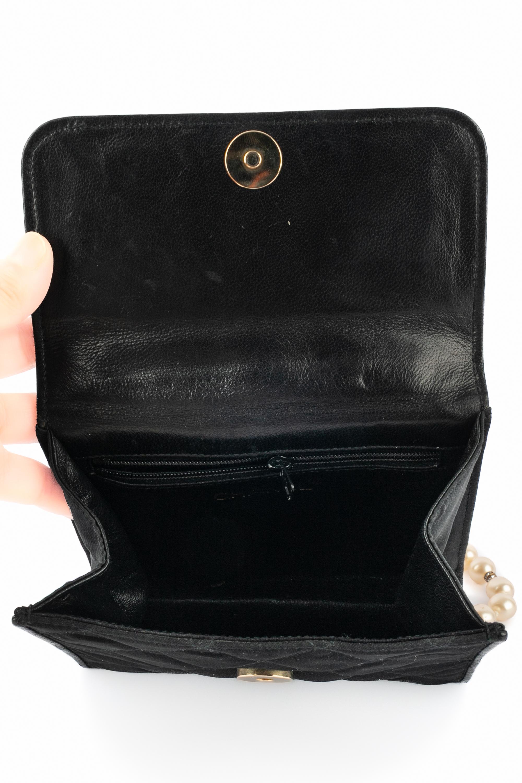 Chanel bag jewelry 1990s For Sale 4