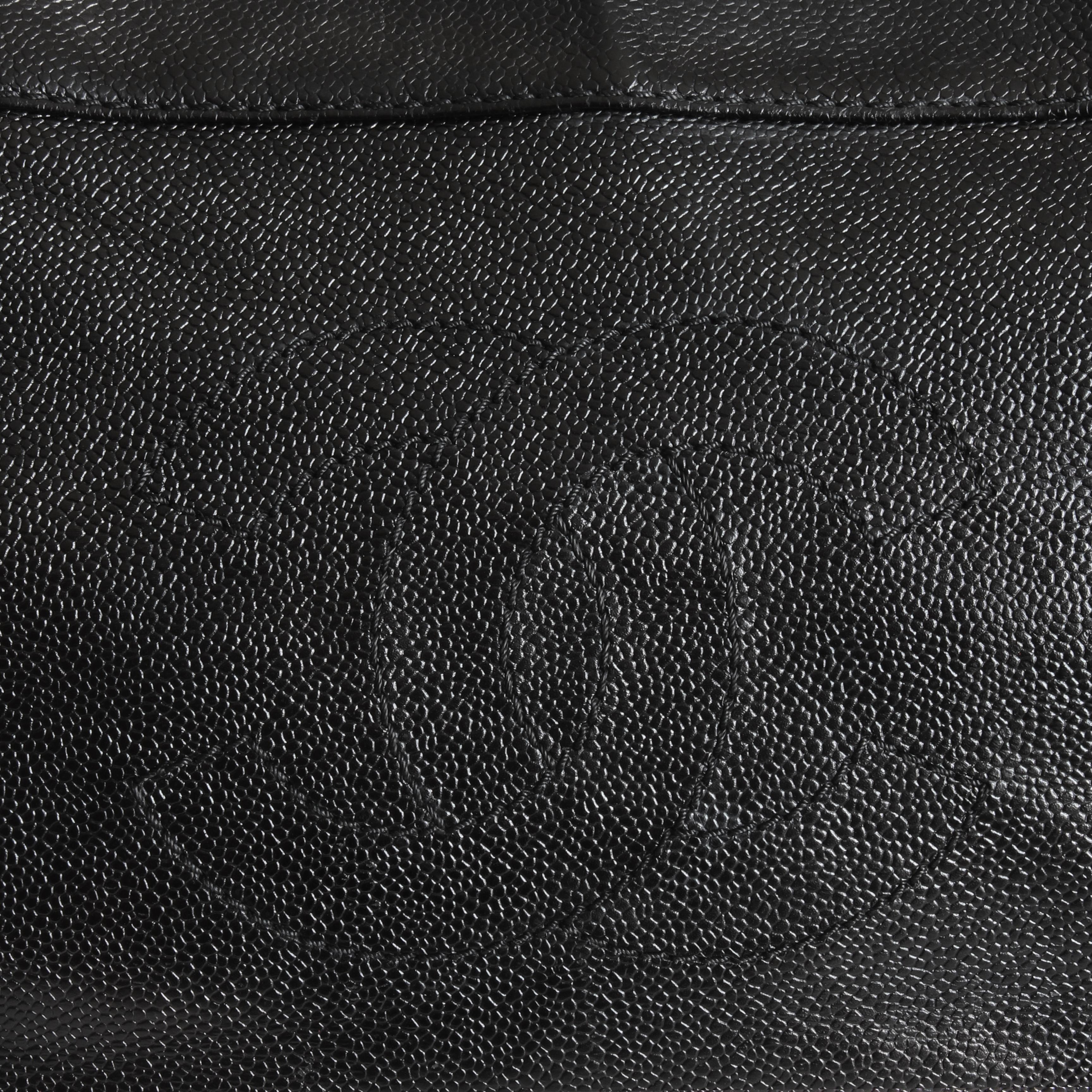 Chanel Bag Large Tote CC Logo Black Caviar Leather Vintage '02 Collection  en vente 3