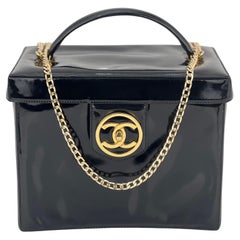 Vintage CHANEL Bag Timeless CC logo Vanity Pouch Patent Leather Makeup Travel Case 