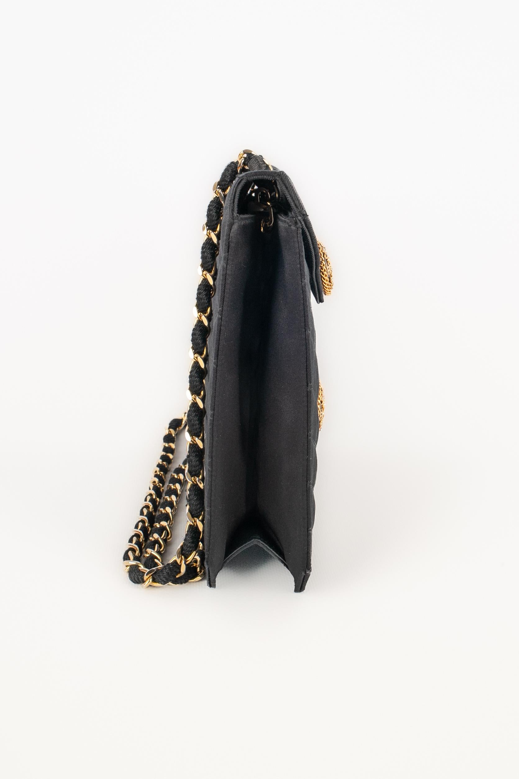 Sac Chanel avec trèfles 1987 Excellent état - En vente à SAINT-OUEN-SUR-SEINE, FR