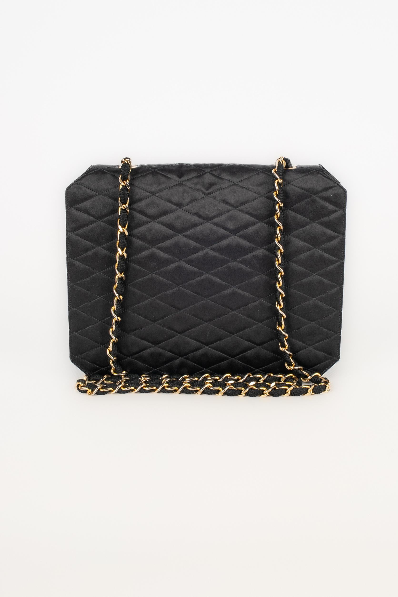 Sac Chanel avec trèfles 1987 Pour femmes en vente