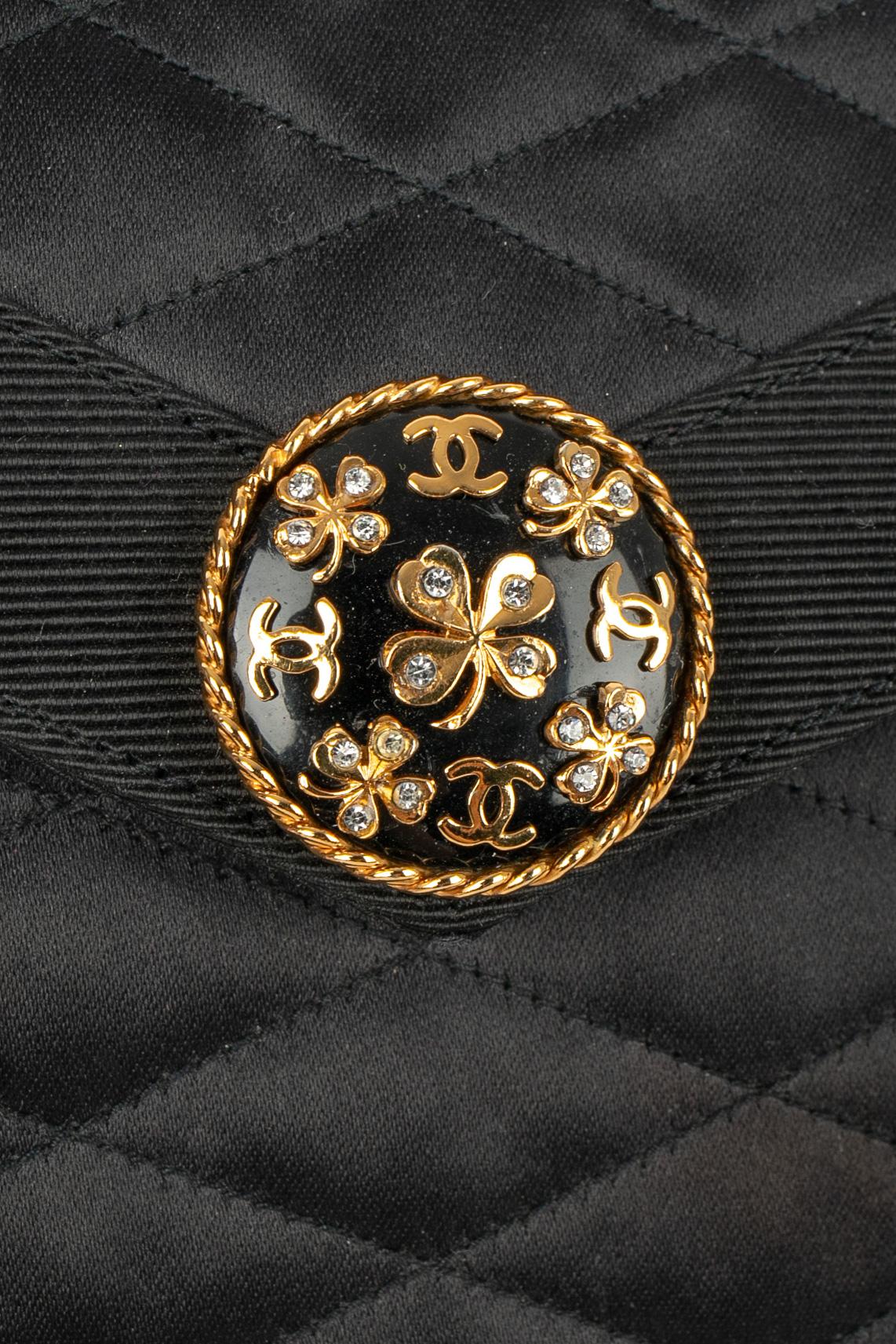 Sac Chanel avec trèfles 1987 en vente 4
