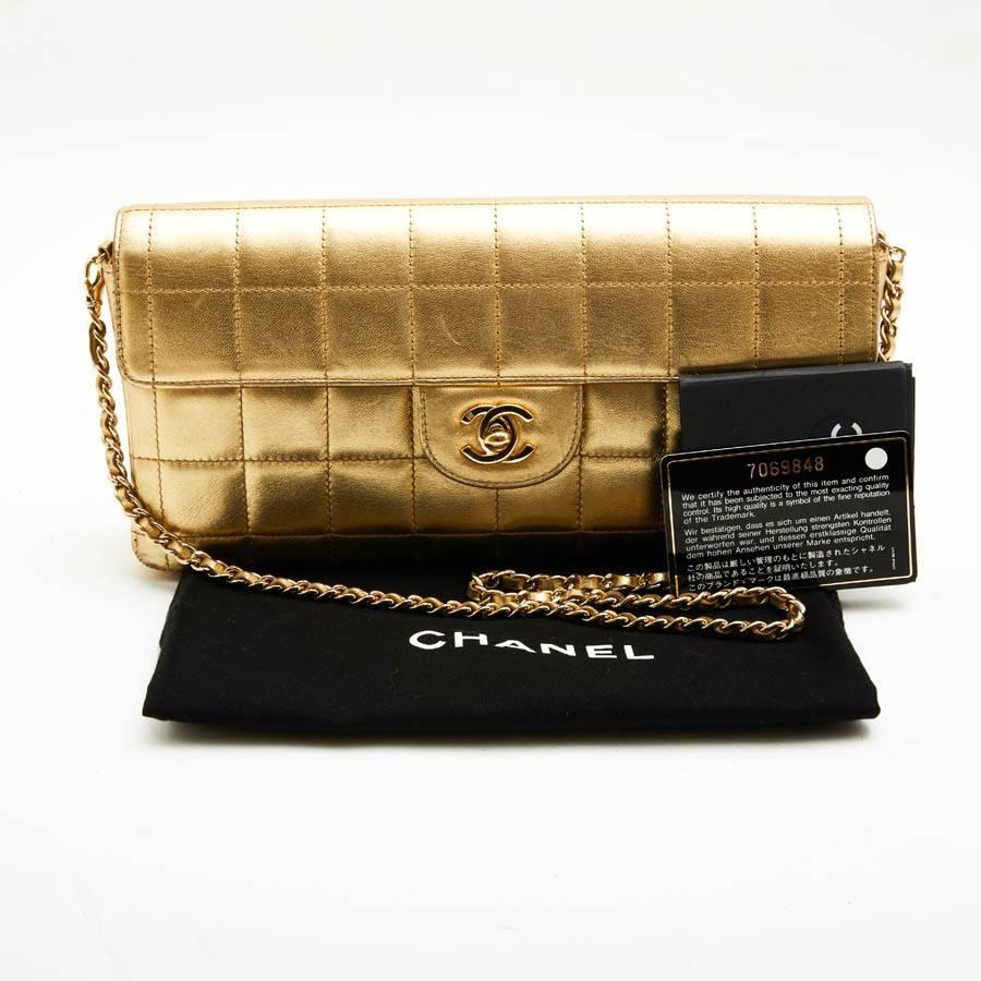 CHANEL Baguette Bag in Gilded Quilted Leather 2