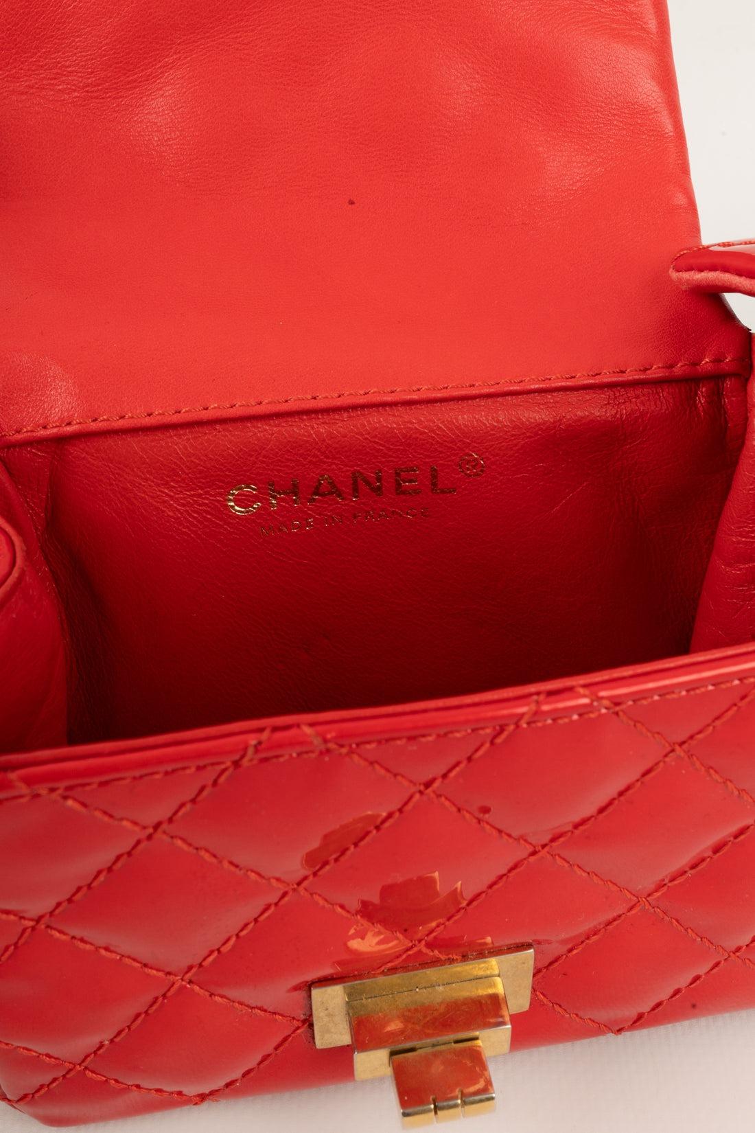 Chanel Baguette-Tasche mit doppelter Tasche aus rotem Lackleder, 2008/2009 im Angebot 7