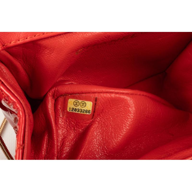 Chanel Baguette-Tasche mit doppelter Tasche aus rotem Lackleder, 2008/2009 im Angebot 8