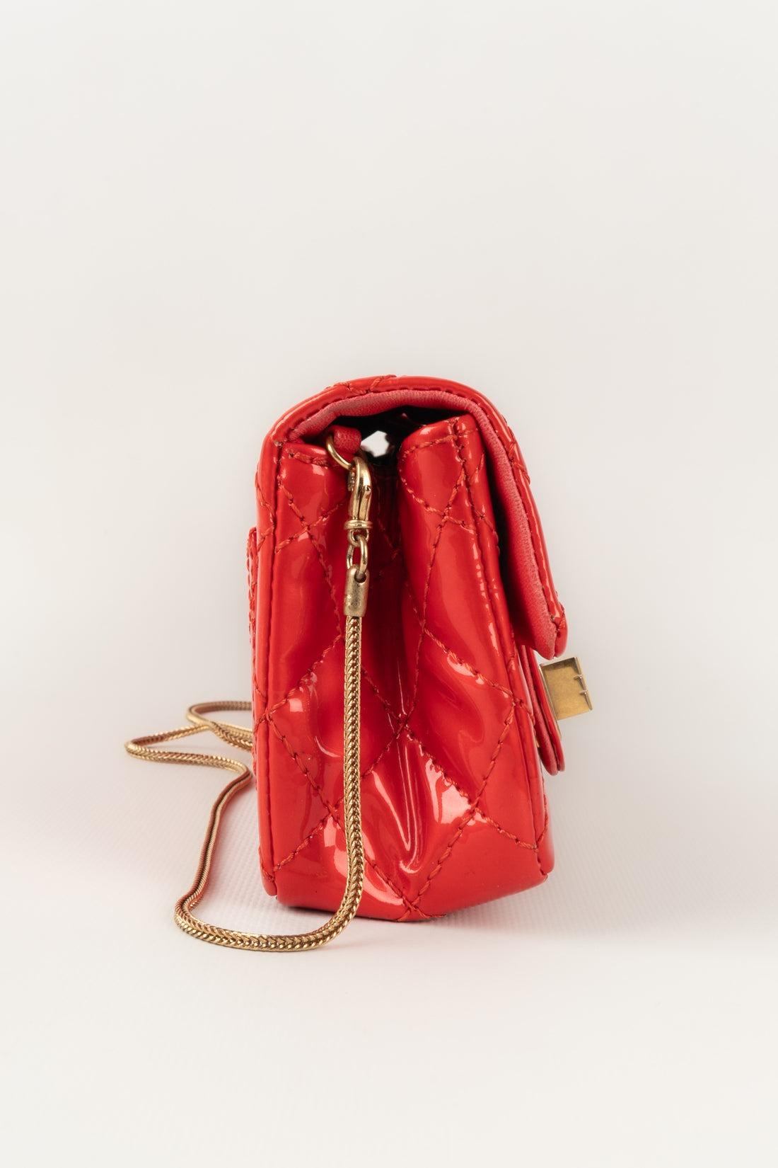 Chanel Baguette-Tasche mit doppelter Tasche aus rotem Lackleder, 2008/2009 im Angebot 1