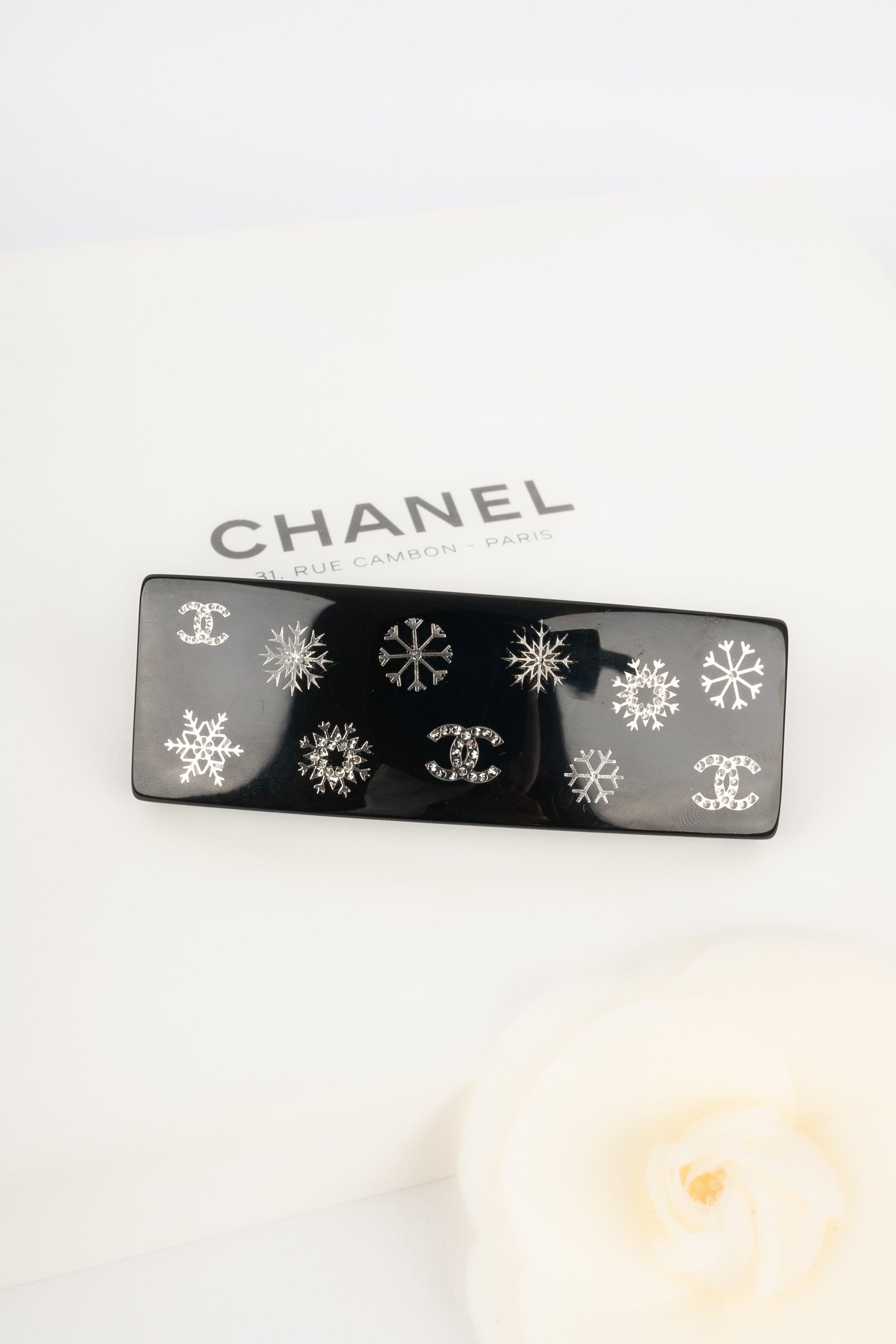 Accesorio de cabeza de baquelita Chanel en venta 2