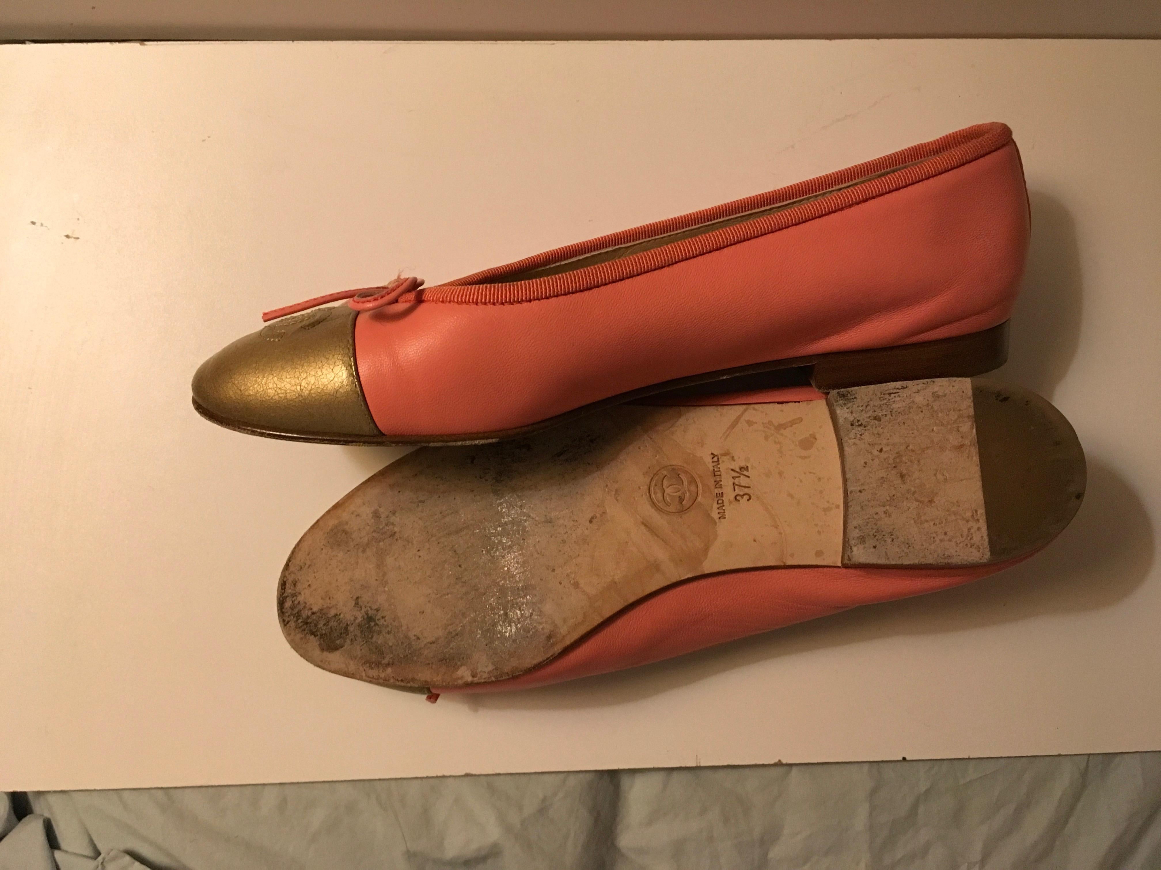 Chanel Ballerina Flats - Size 37.5  In Excellent Condition For Sale In Boca Raton, FL