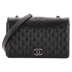 Chanel Ballerine Sac à rabat en cuir d'agneau matelassé petit modèle