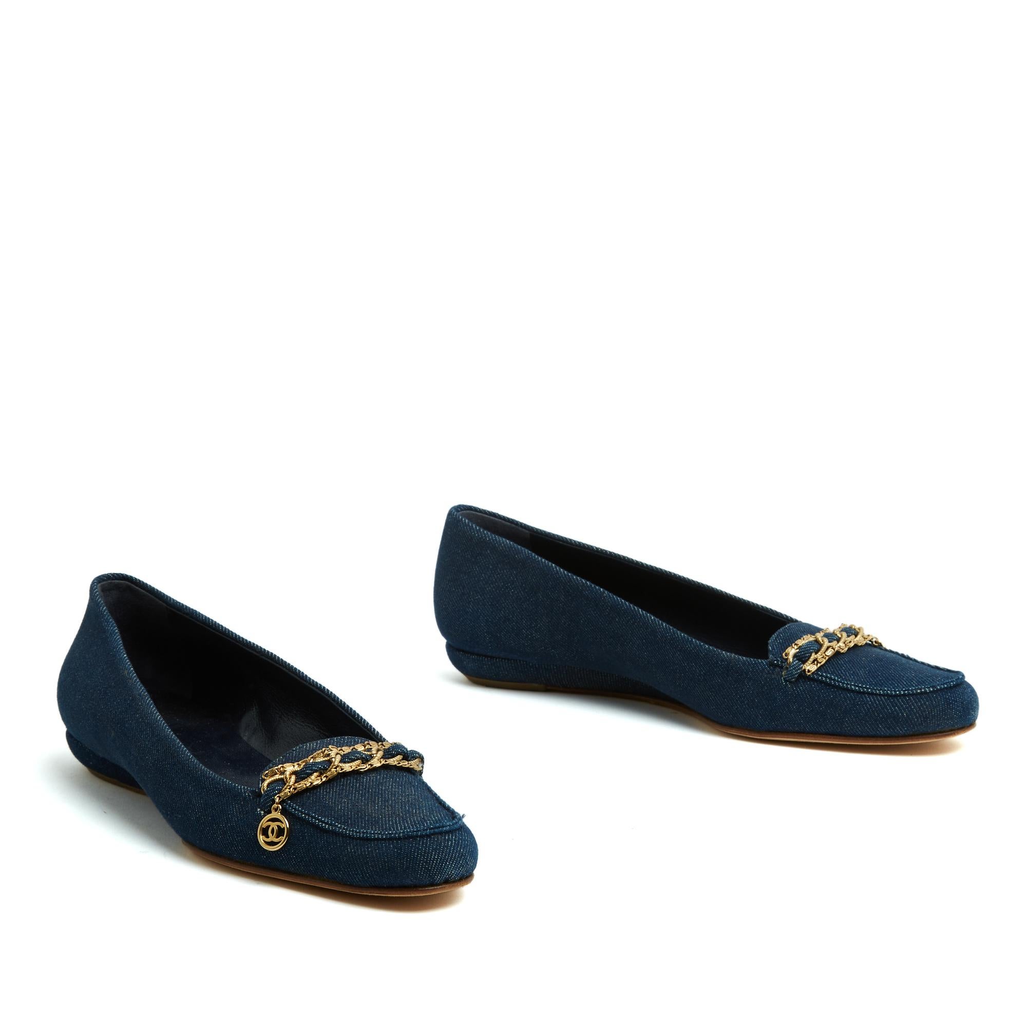 Chanel Ballerines Mocassins Jean EU38 Denim und Kette CC Flats Loafers UK5 US7.5 im Zustand „Hervorragend“ im Angebot in PARIS, FR