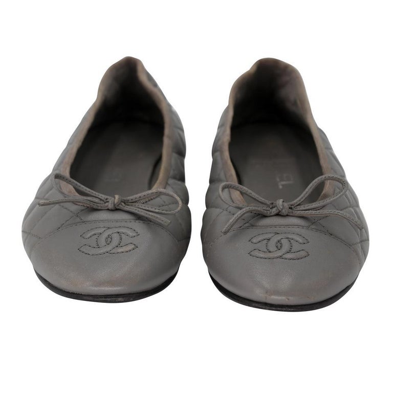 Chanel Ballet 36C Quilted Leather Cap-Toe Flats CC-0523N-0192 For Sale at  1stDibs
