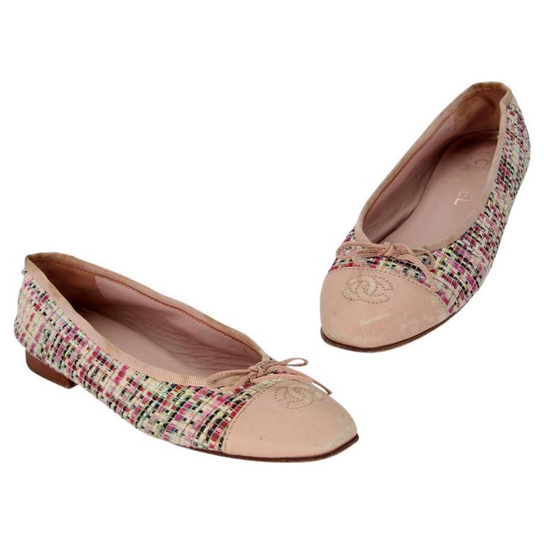 Chanel Ballet 38 Tweed And Leather Cap Toe CC Flats CC-0525N-0209 For Sale  at 1stDibs