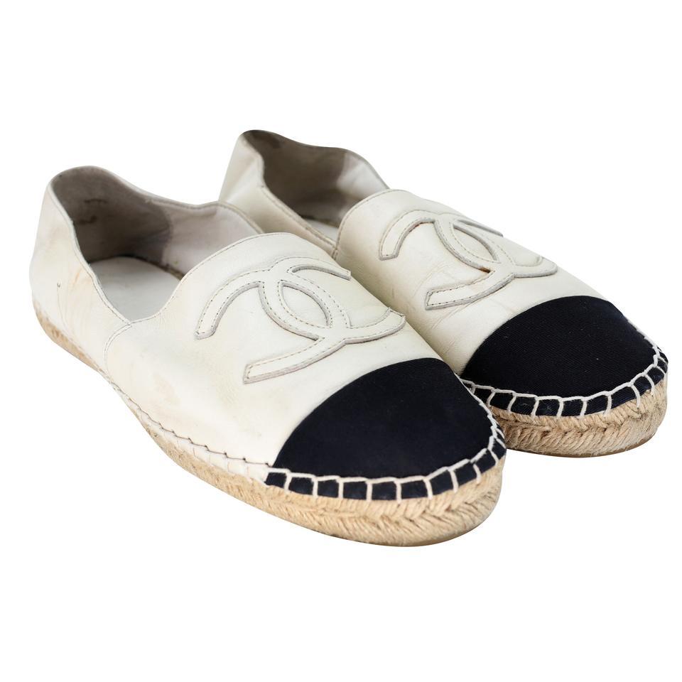 Chanel Ballet Espadrille 38 Leather Cap Toe Flats CC-S0225P-0003 In Good Condition For Sale In Downey, CA