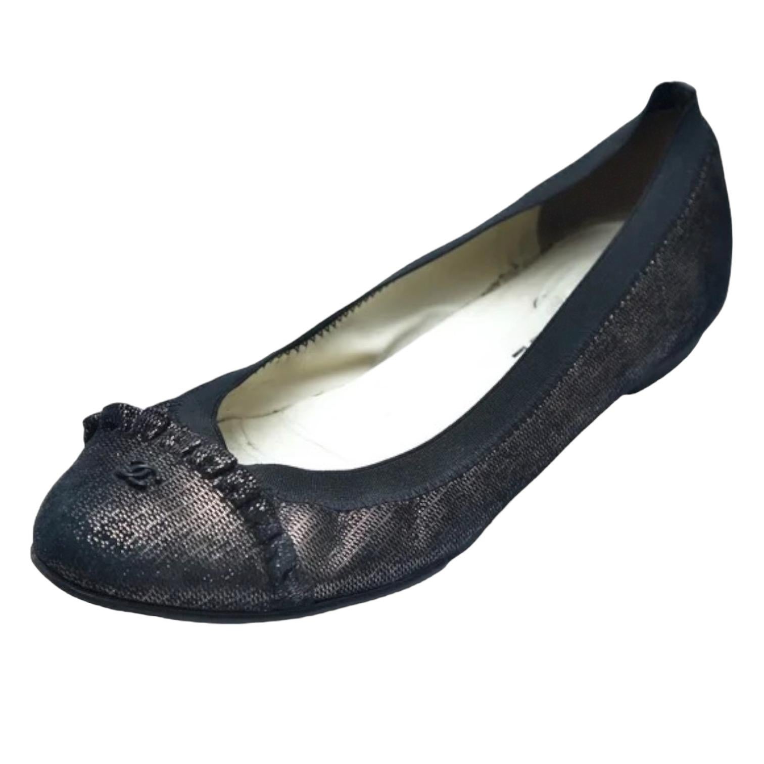 Chanel - Authenticated Ballet Flats - Suede Black Plain for Women, Very Good Condition