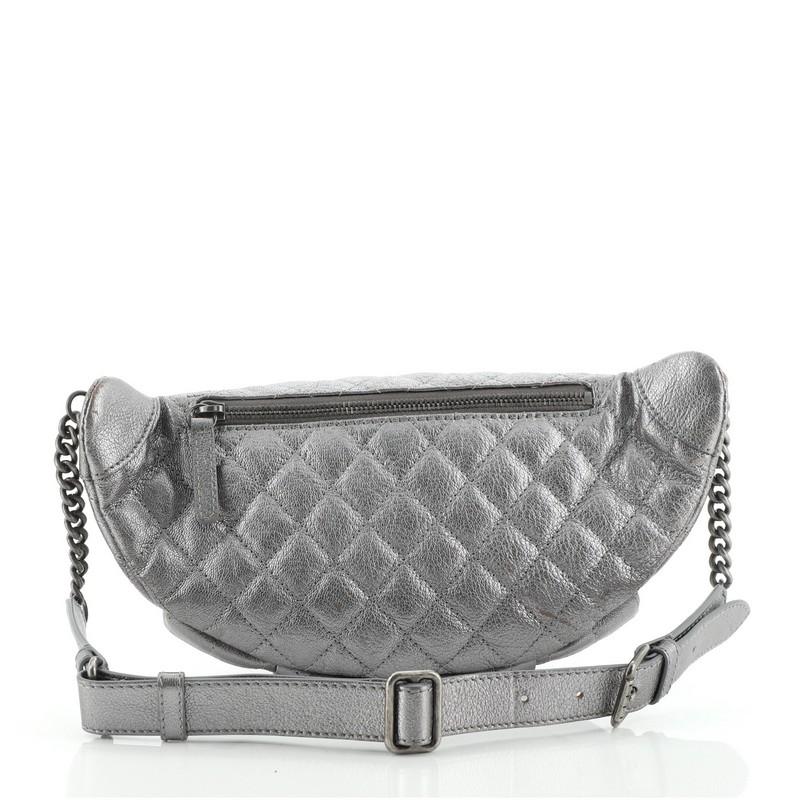 Chanel Banane Marsupio in pelle trapuntata In condizioni buone a NY, NY