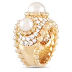 Chanel Baroque 18 Karat Yellow Gold 1.50 Carat Diamond and Pearl Ring