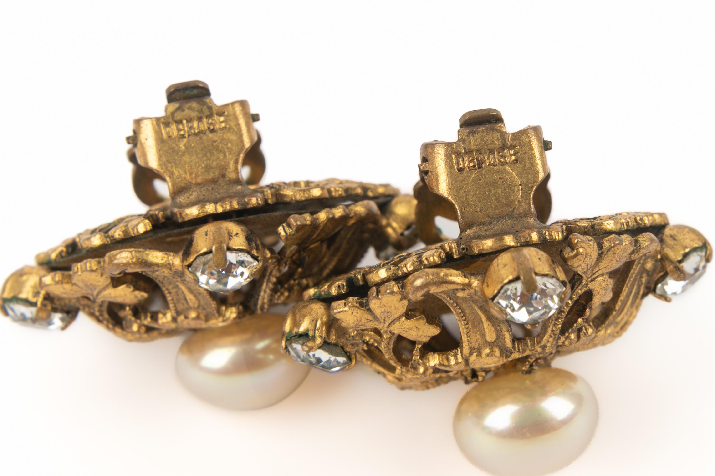 Orecchini barocchi Chanel in vendita 4