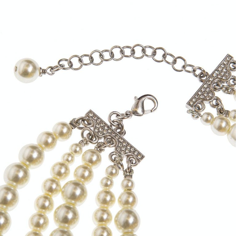 Chanel Baroque faux pearls Necklace For Sale at 1stDibs