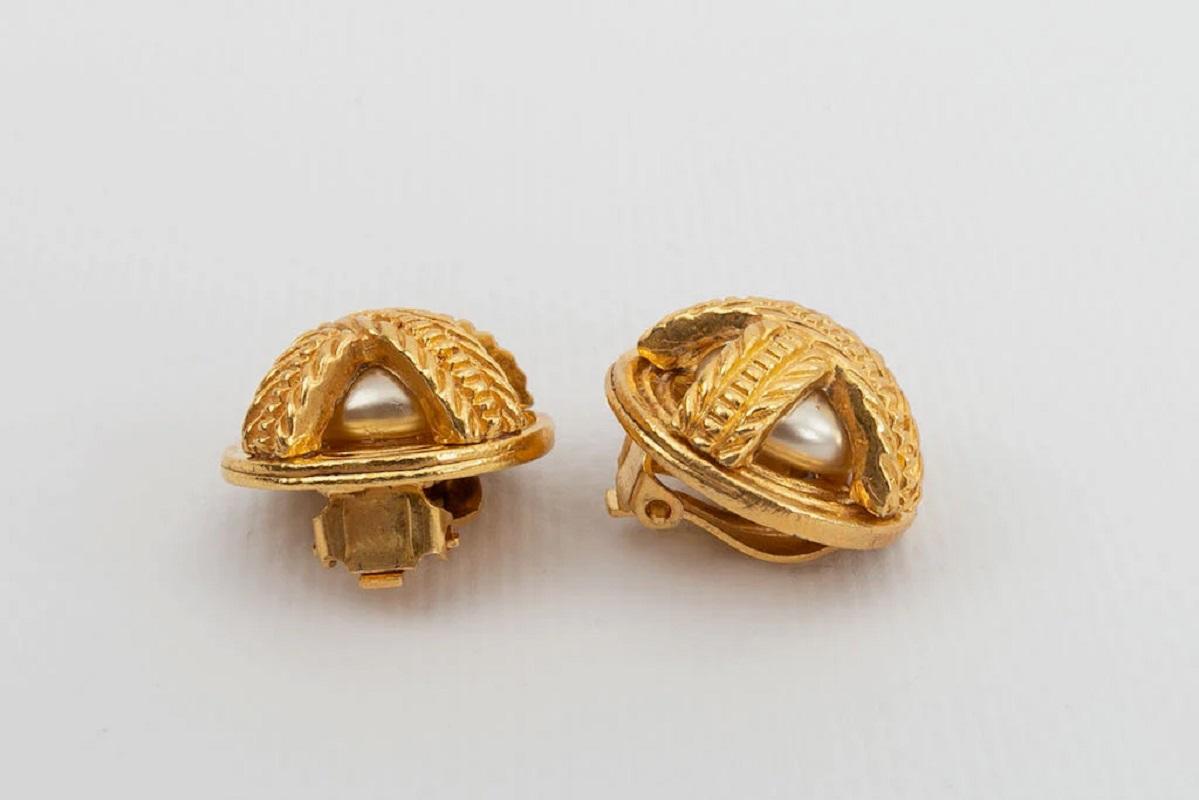 Women's Chanel Baroque Gilded Metal Earrings with Pearly Beads For Sale