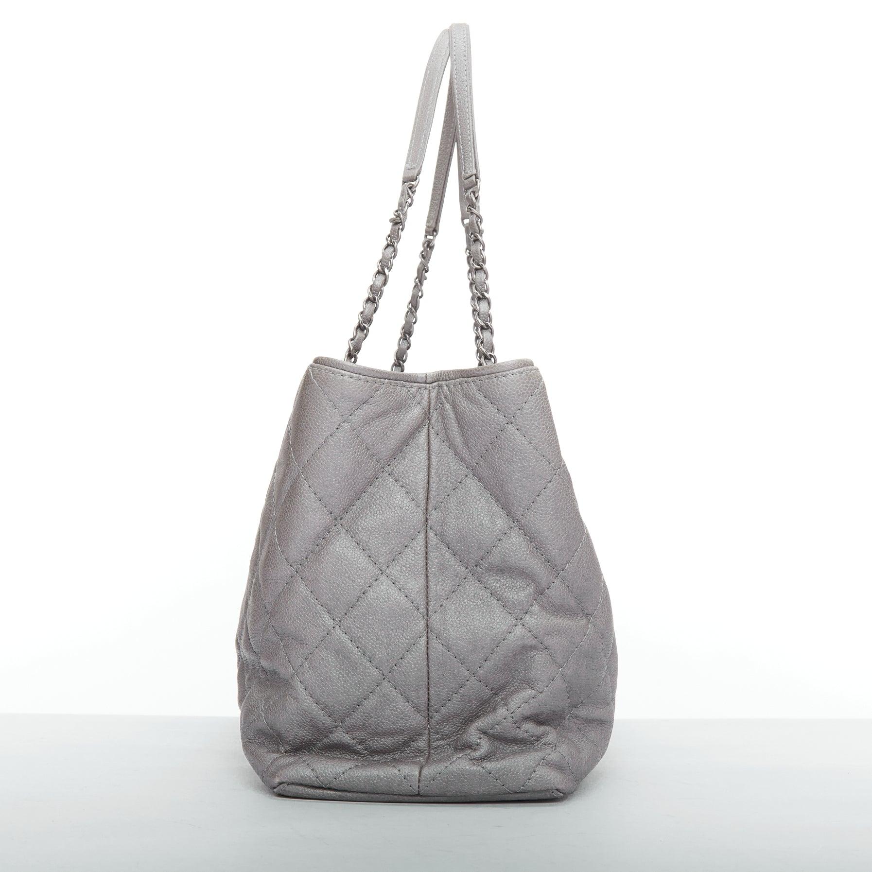 CHANEL Be Caviar grey CC logo quilted pebble leather chain tote bag In Good Condition In Hong Kong, NT