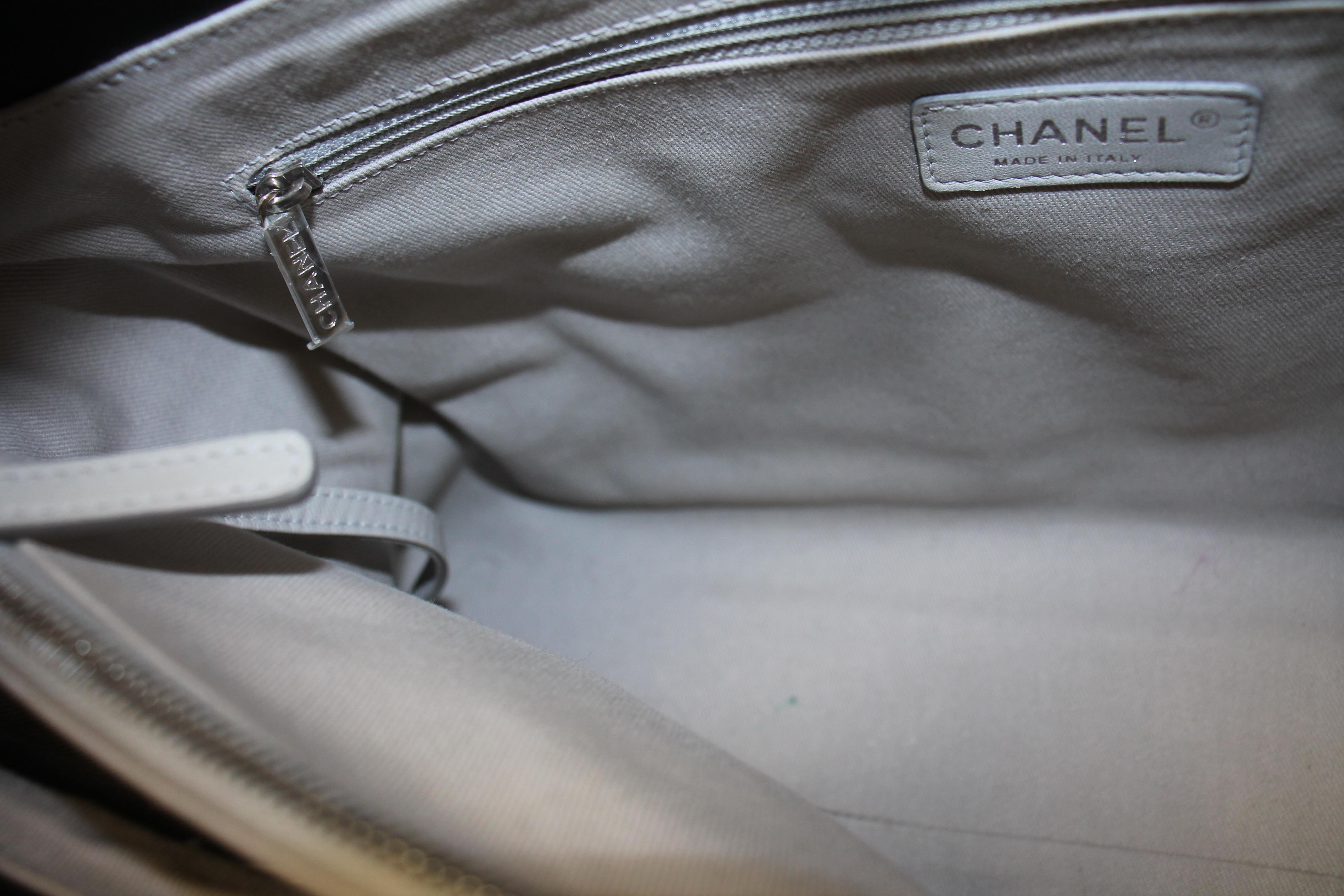 Chanel Be CC Tote For Sale 5