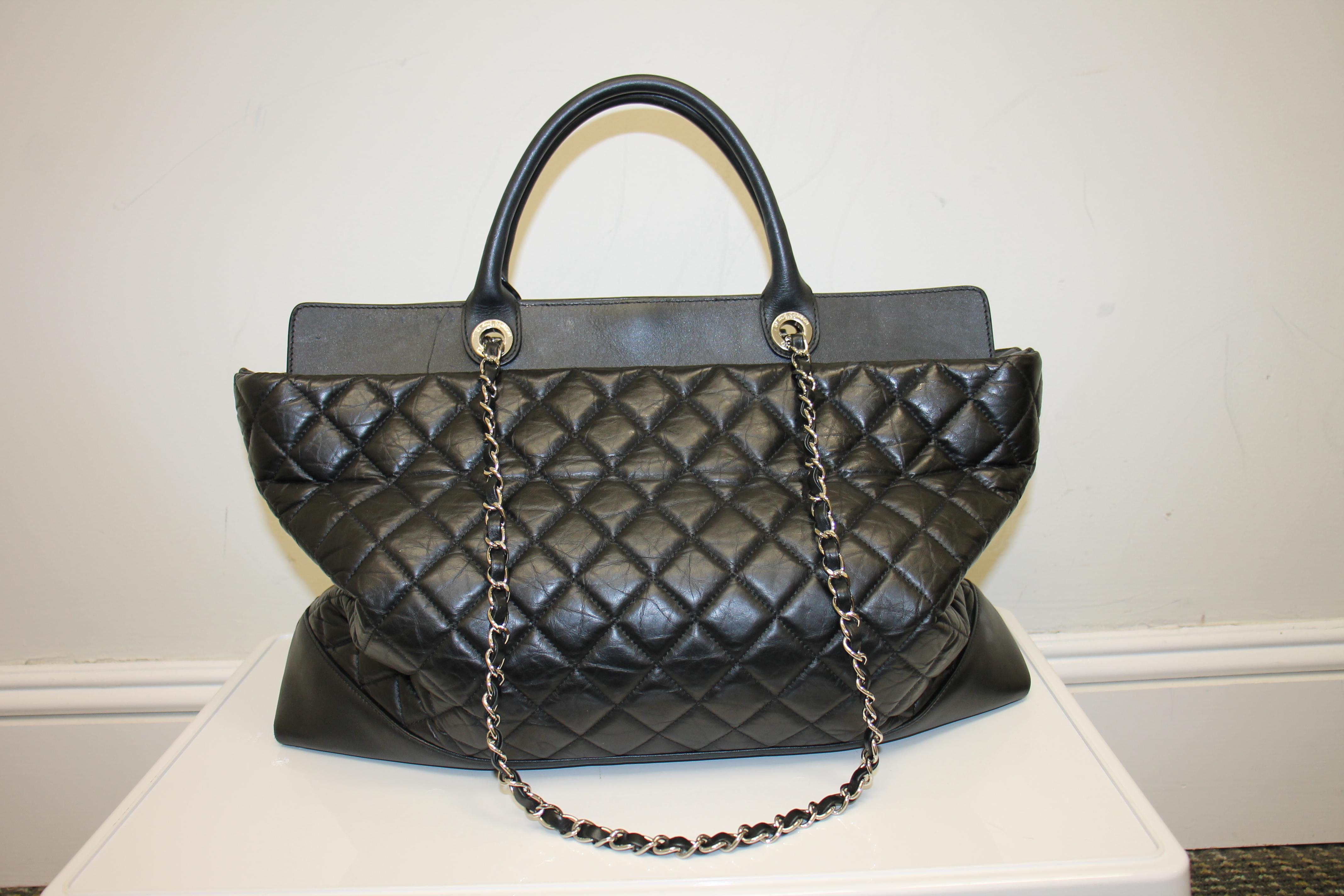 Black Chanel Be CC Tote For Sale