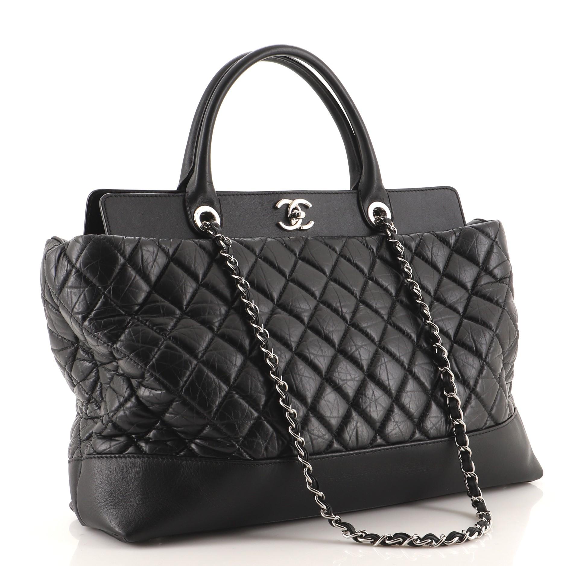 Chanel Be CC Tote Gestepptes gealtertes Kalbsleder Groß (Schwarz)