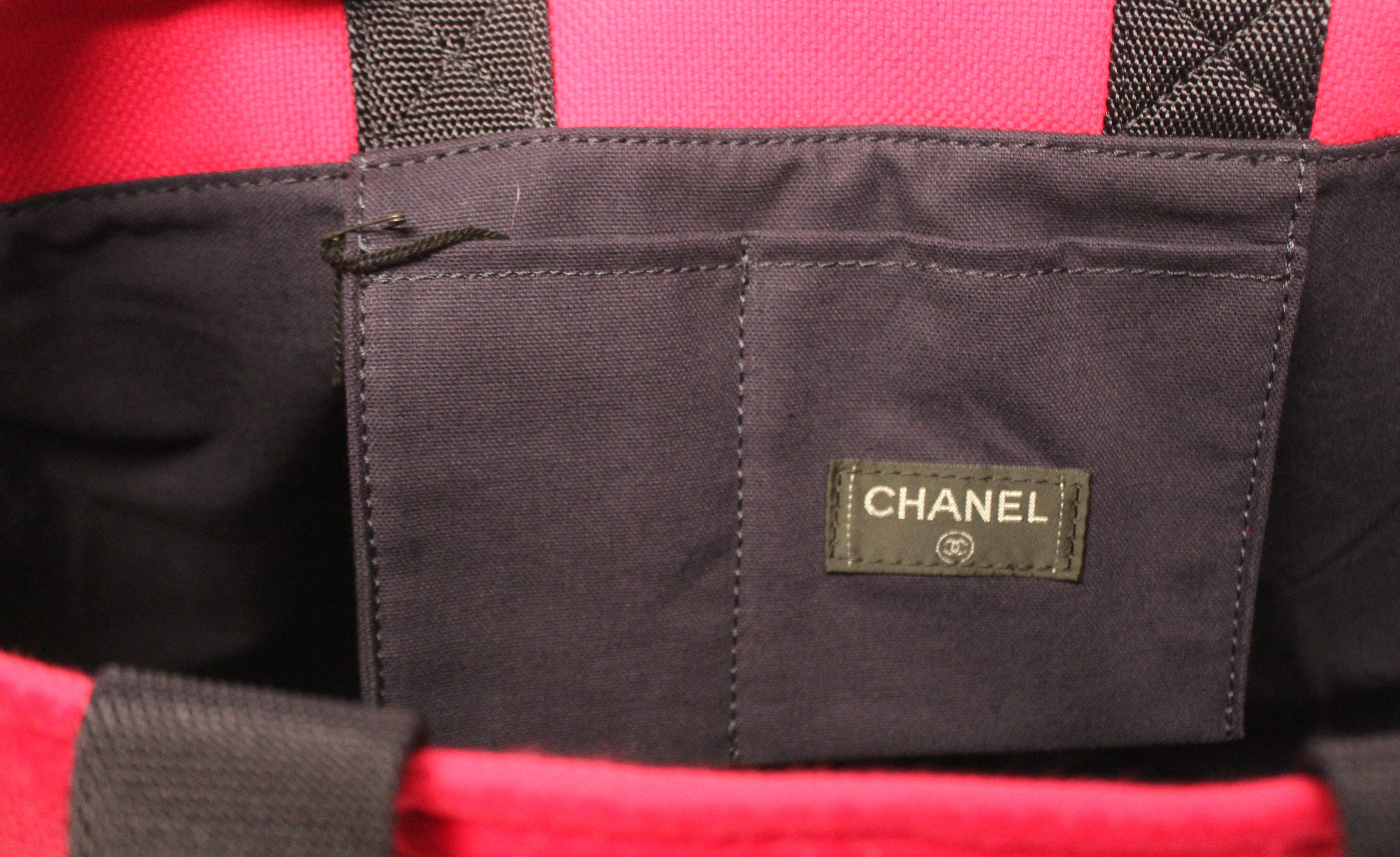 CHANEL Beach Bag and Towel In Excellent Condition In Melbourne, Victoria