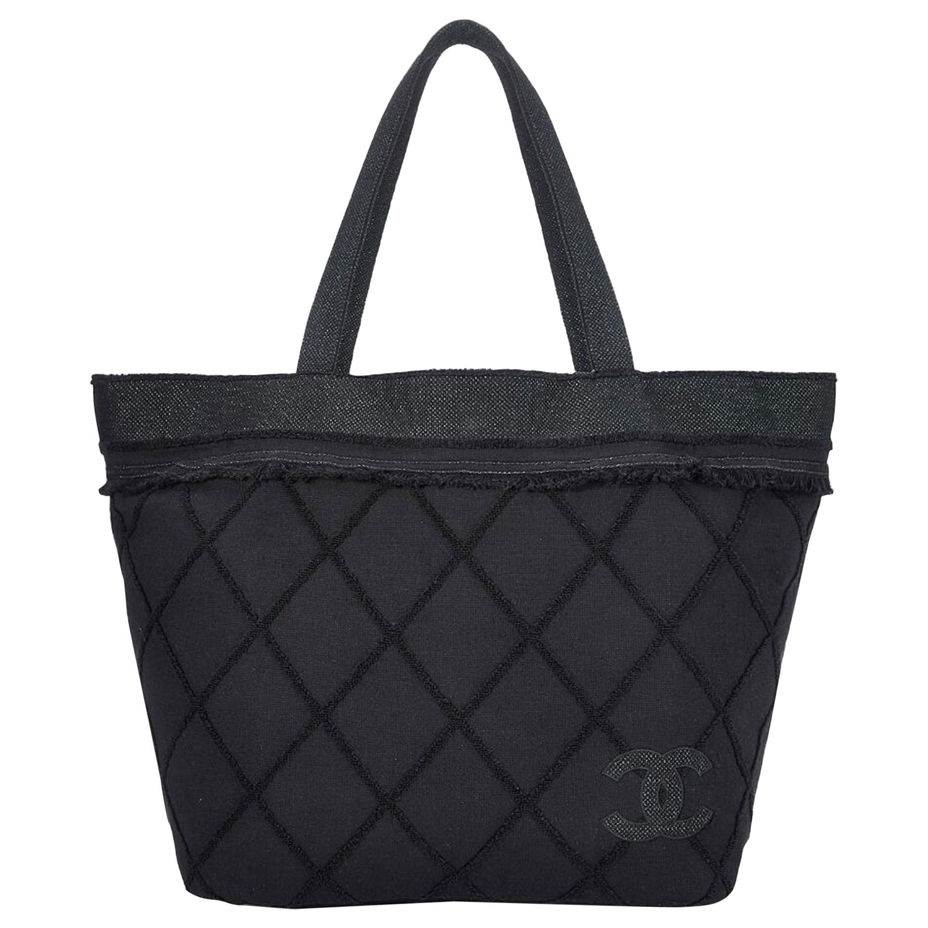Chanel Beach Shopping Tote Bag Pool Resort Fringe Large Travel Shoulder Bag

Canvas diamond stitch exterior with fringe detail 
CC embroidery detail
Interior soft terry cloth lining
13