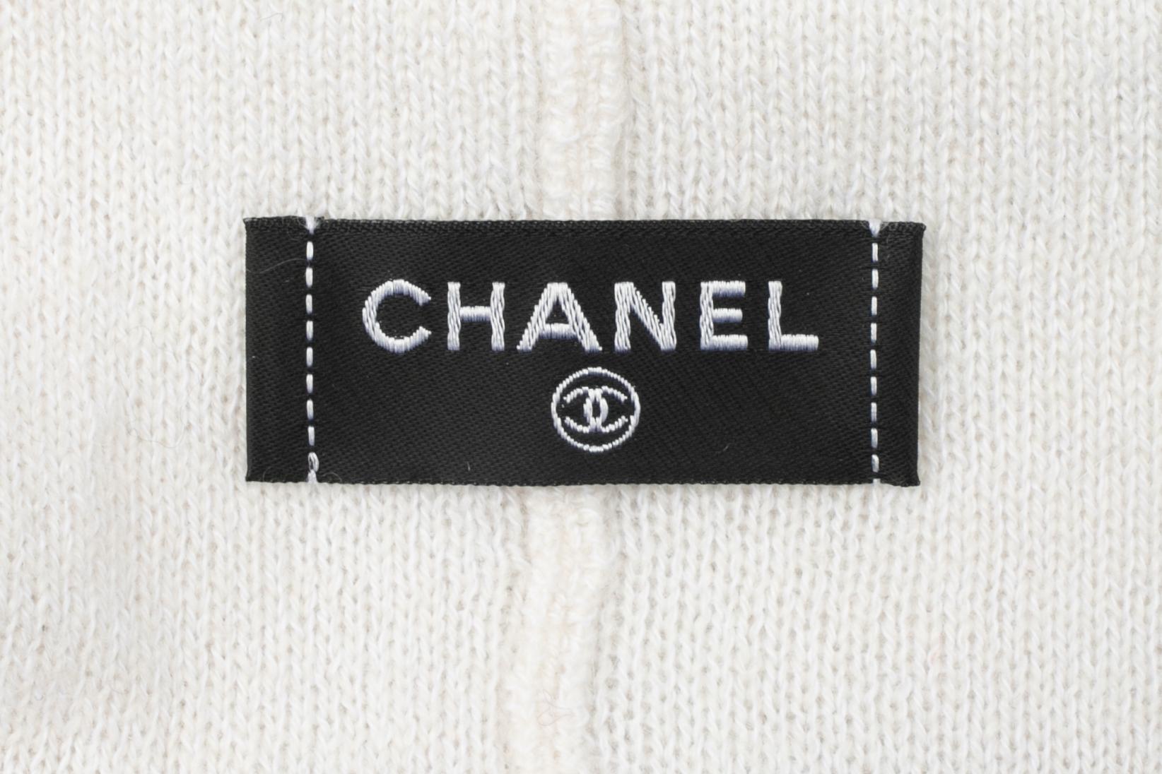 Chanel beanie and scarf set in vendita 3