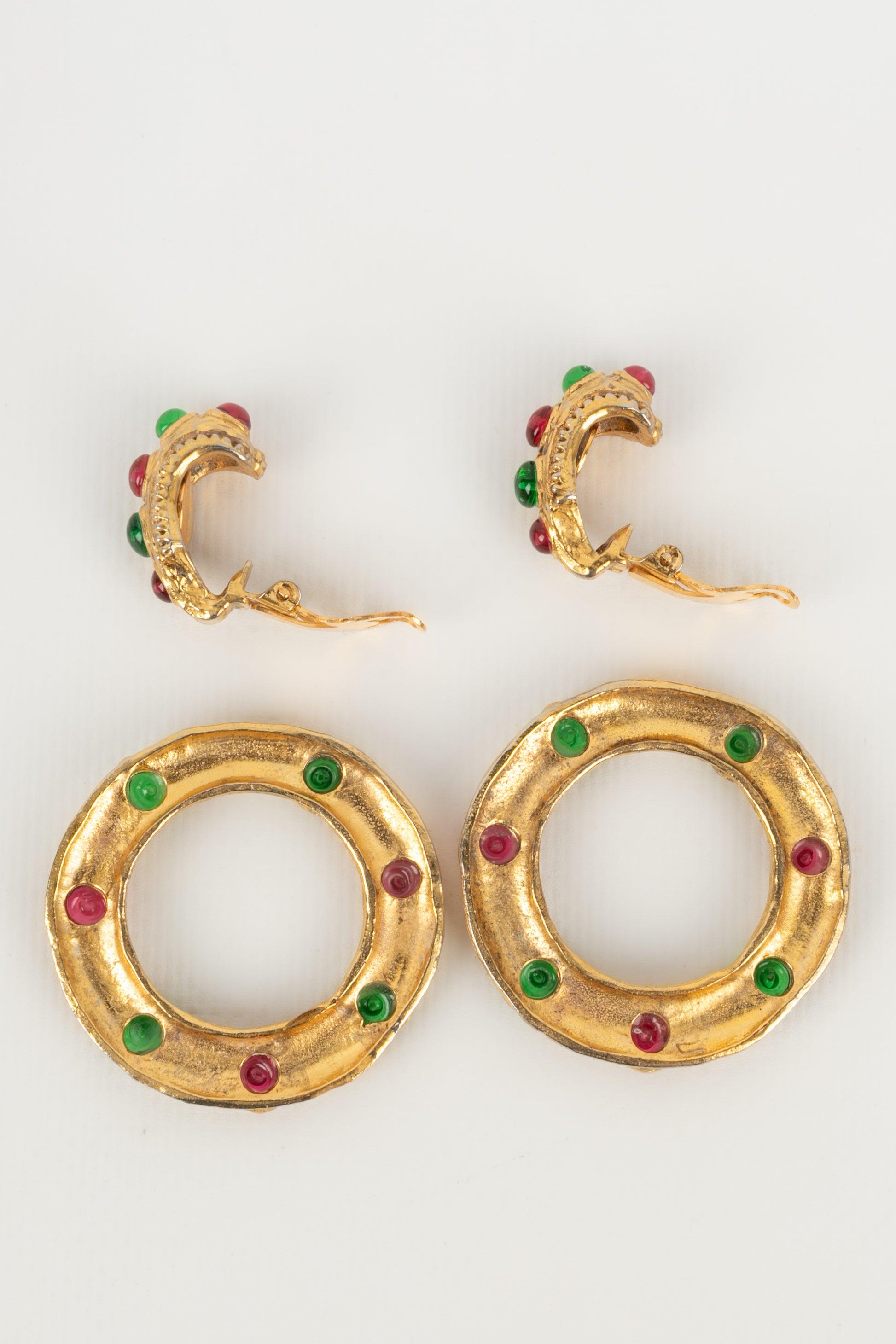 Women's Chanel Beaten Golden Metal Large Hoop Earrings For Sale