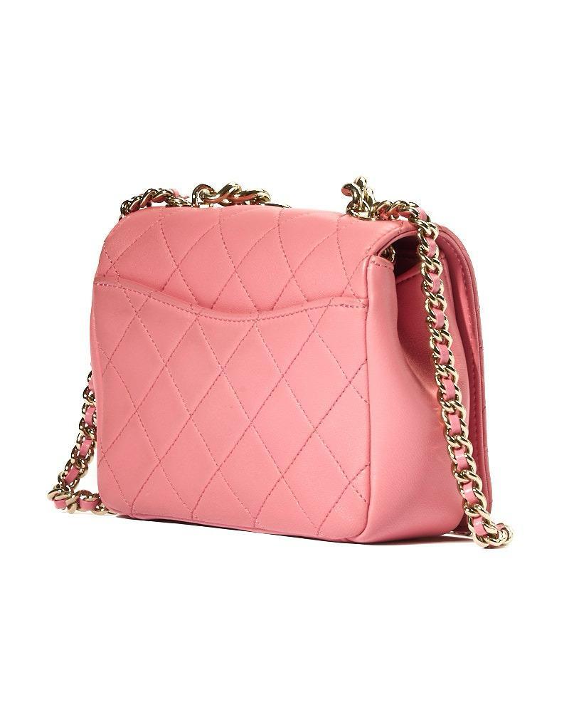 Chanel Beauty Begins Mini Chain Trapuntata Rosa in vendita 1