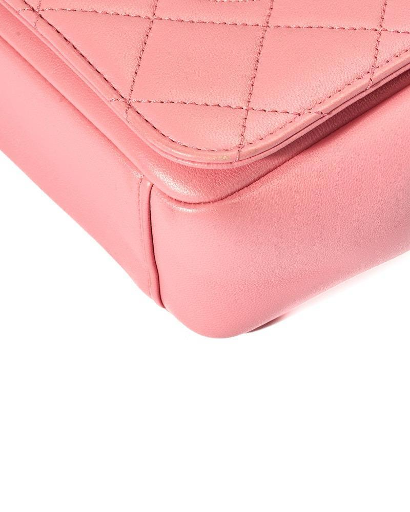 Chanel Beauty Begins Mini Chain Trapuntata Rosa in vendita 3
