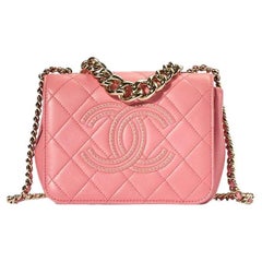 Chanel Beauty Begins Mini Cadena Acolchada Rosa