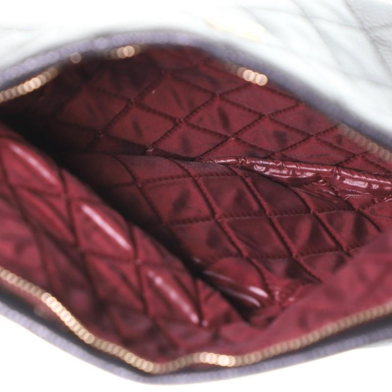 Chanel  Beauty CC Clutch Quilted Caviar In Good Condition In NY, NY