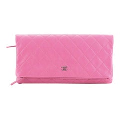 Chanel Beauty CC Clutch Quilted Caviar