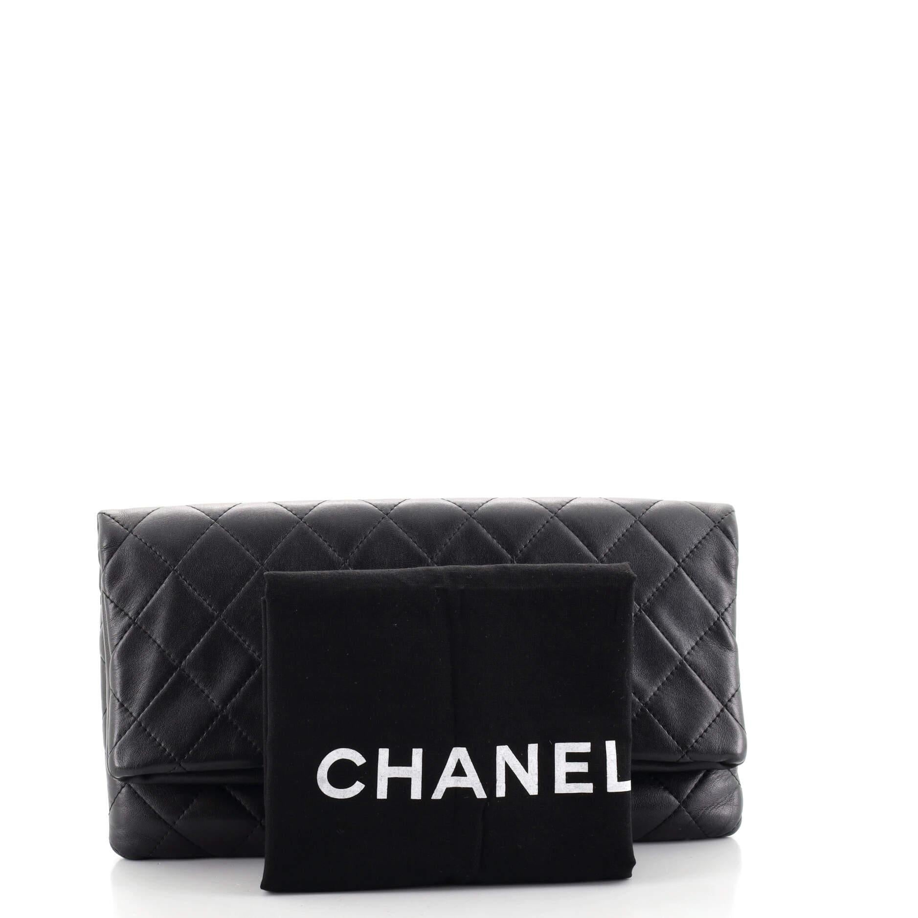 Condition: Good. Odor in interior. Creasing, wear and scuffs on exterior and underneath flap, heavy wear on base and flap corners. Splitting on zipper pull wax edges, scratches and discoloration on hardware.
Accessories: Dust Bag
Measurements: