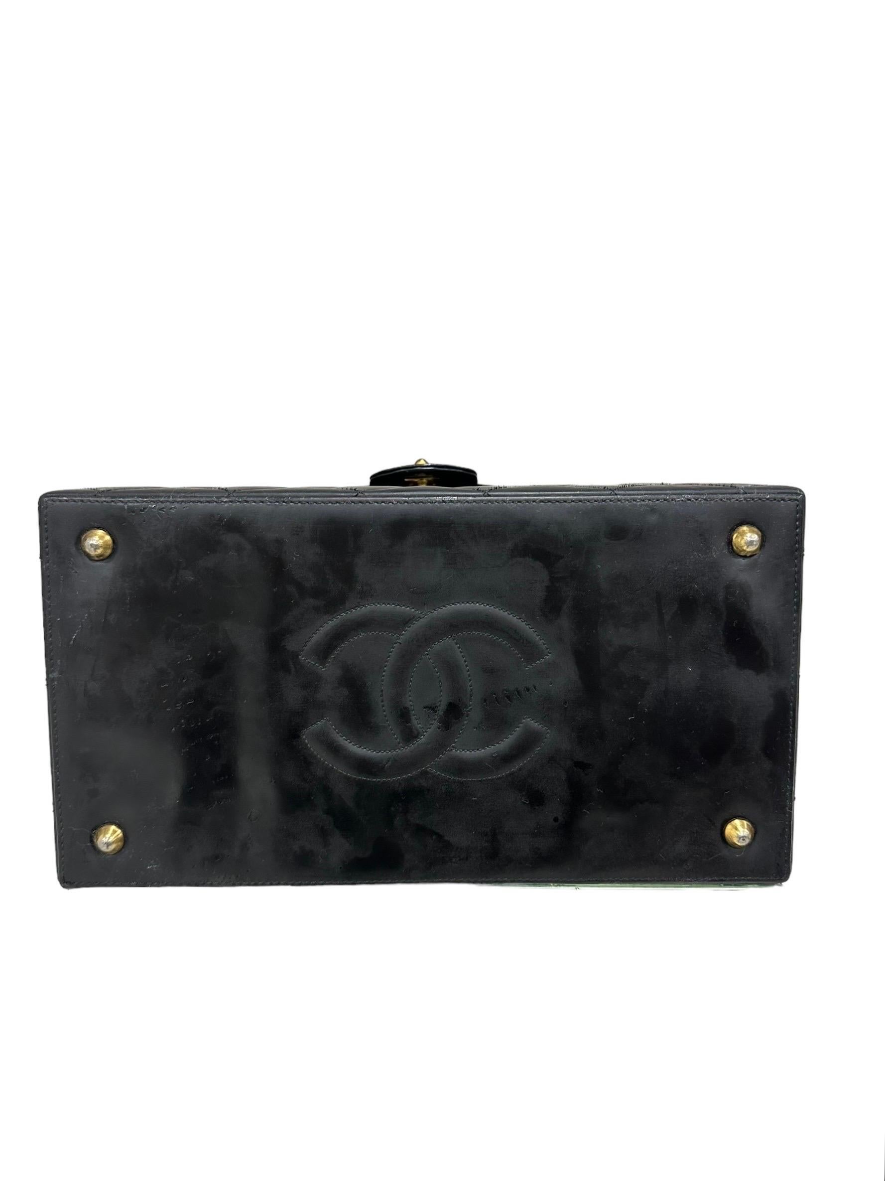 Chanel Beauty Vintage Timaless Pelle Nera For Sale 9