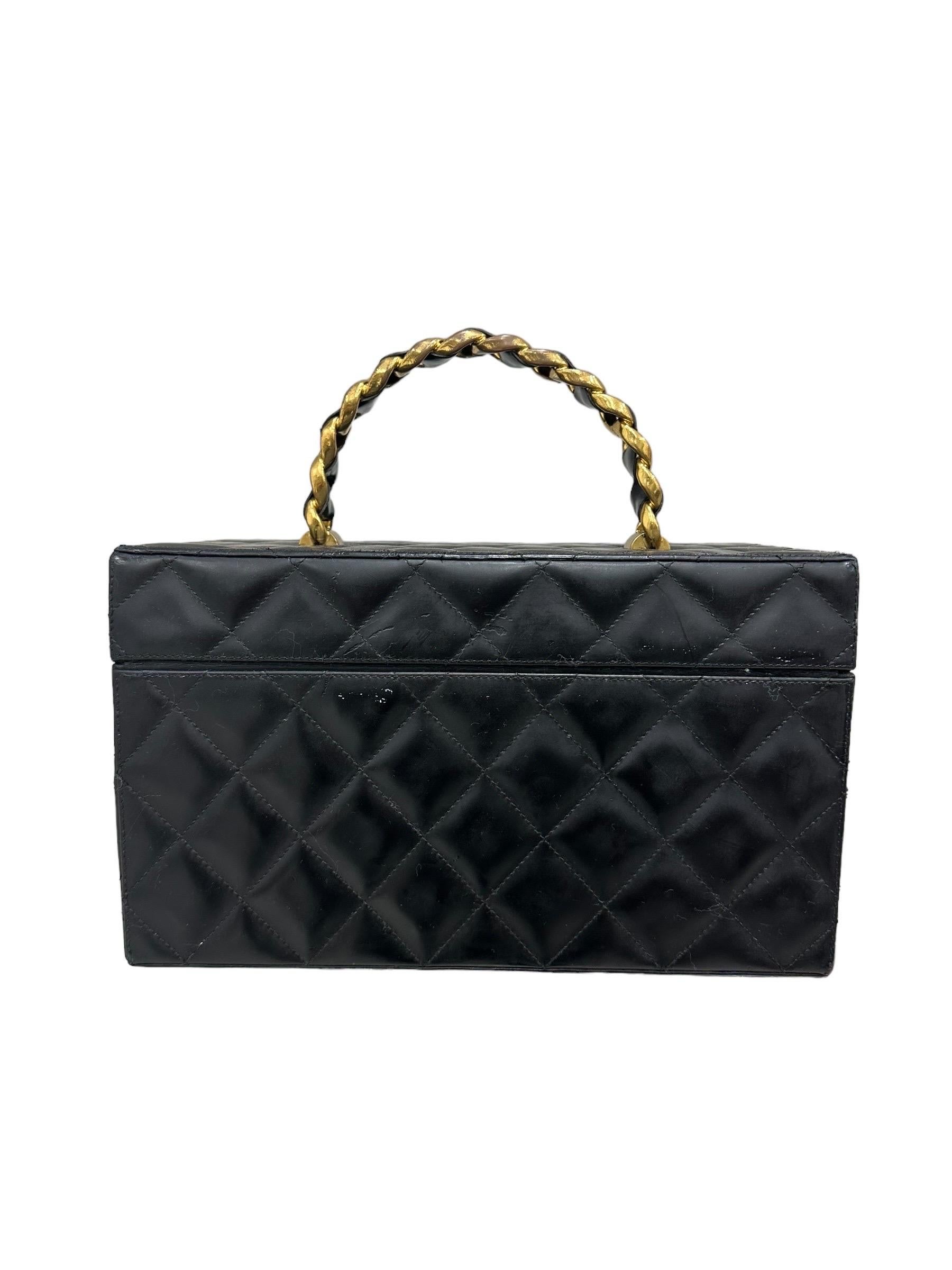 Chanel Beauty Vintage Timaless Pelle Nera For Sale 4