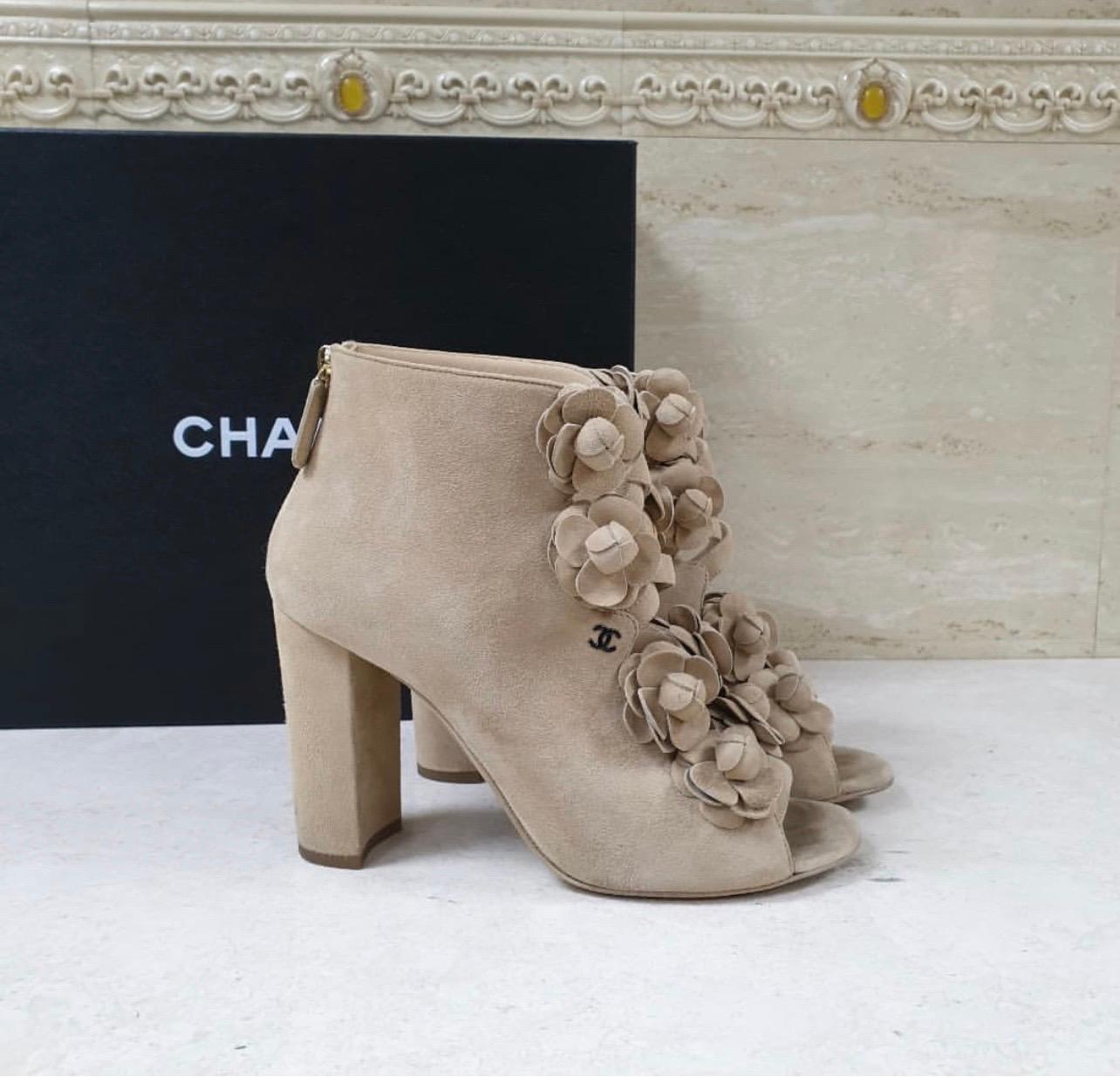 Chanel Beige 17a Suede Camellia Flower Open Toe Ankle Heels Boots Booties In Good Condition In Krakow, PL