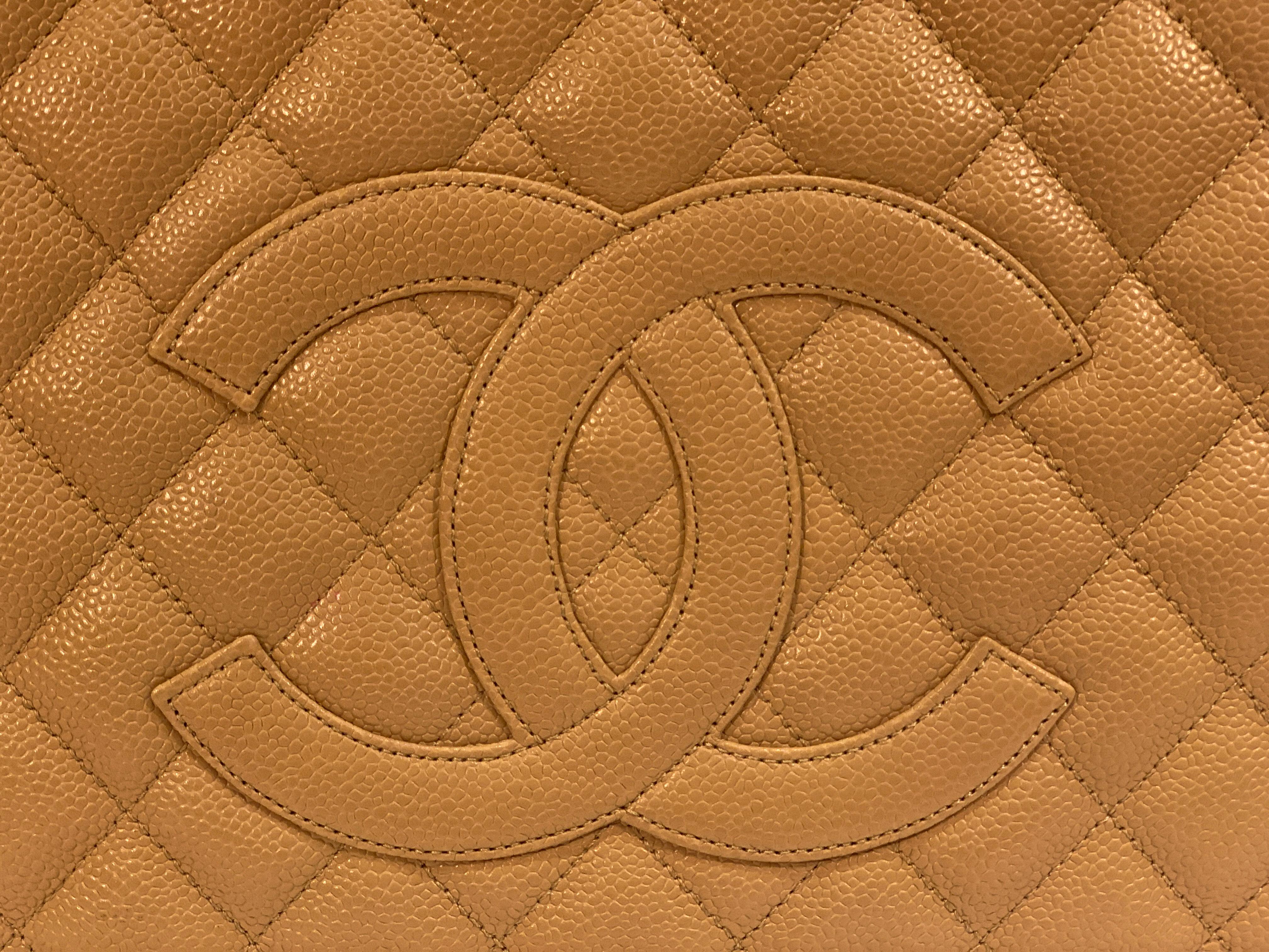 Women's Chanel Beige (20) Matelasse Quilted Caviar Leather Gold Chain Grand Shopping Bag