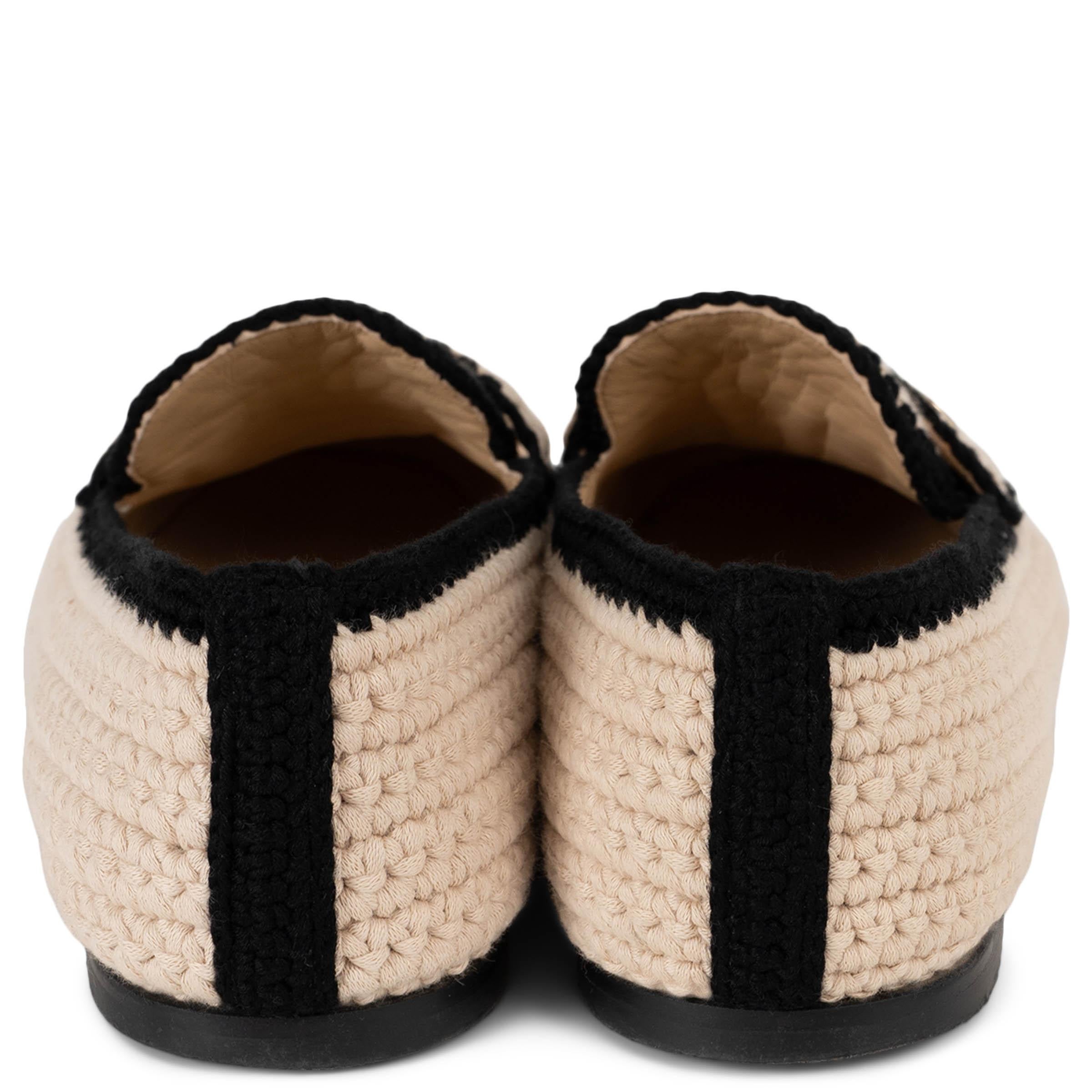 Donna Chanel beige e nero 23C MONTE CARLO CROCHET Mocassini Scarpe 38.5 in vendita